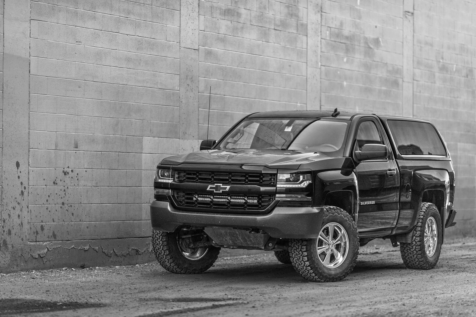 Ford Bronco Old school wheels options IMG_6519bw-X3