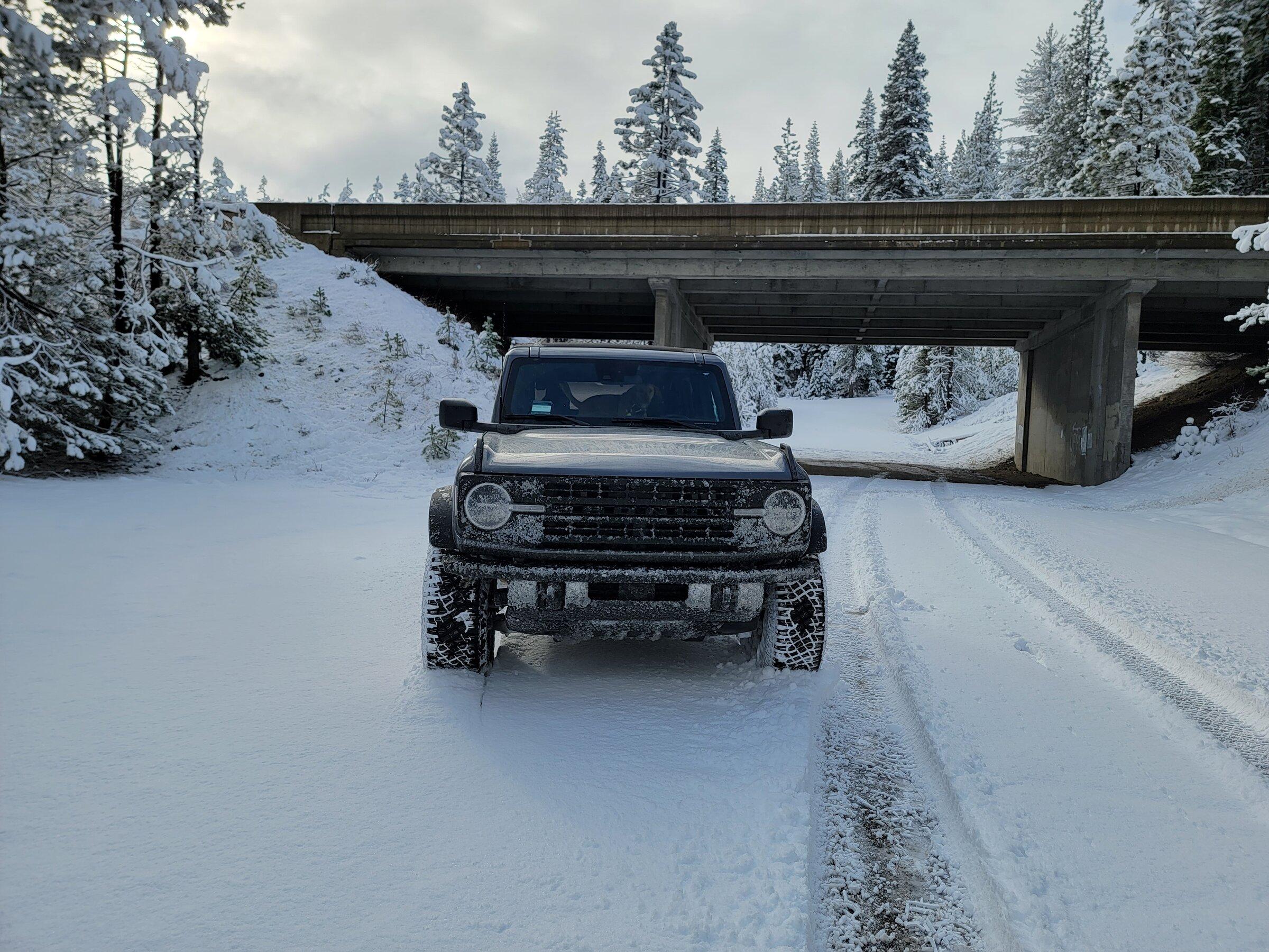 Ford Bronco Badlands Action in a Snowstorm 20211209_095418
