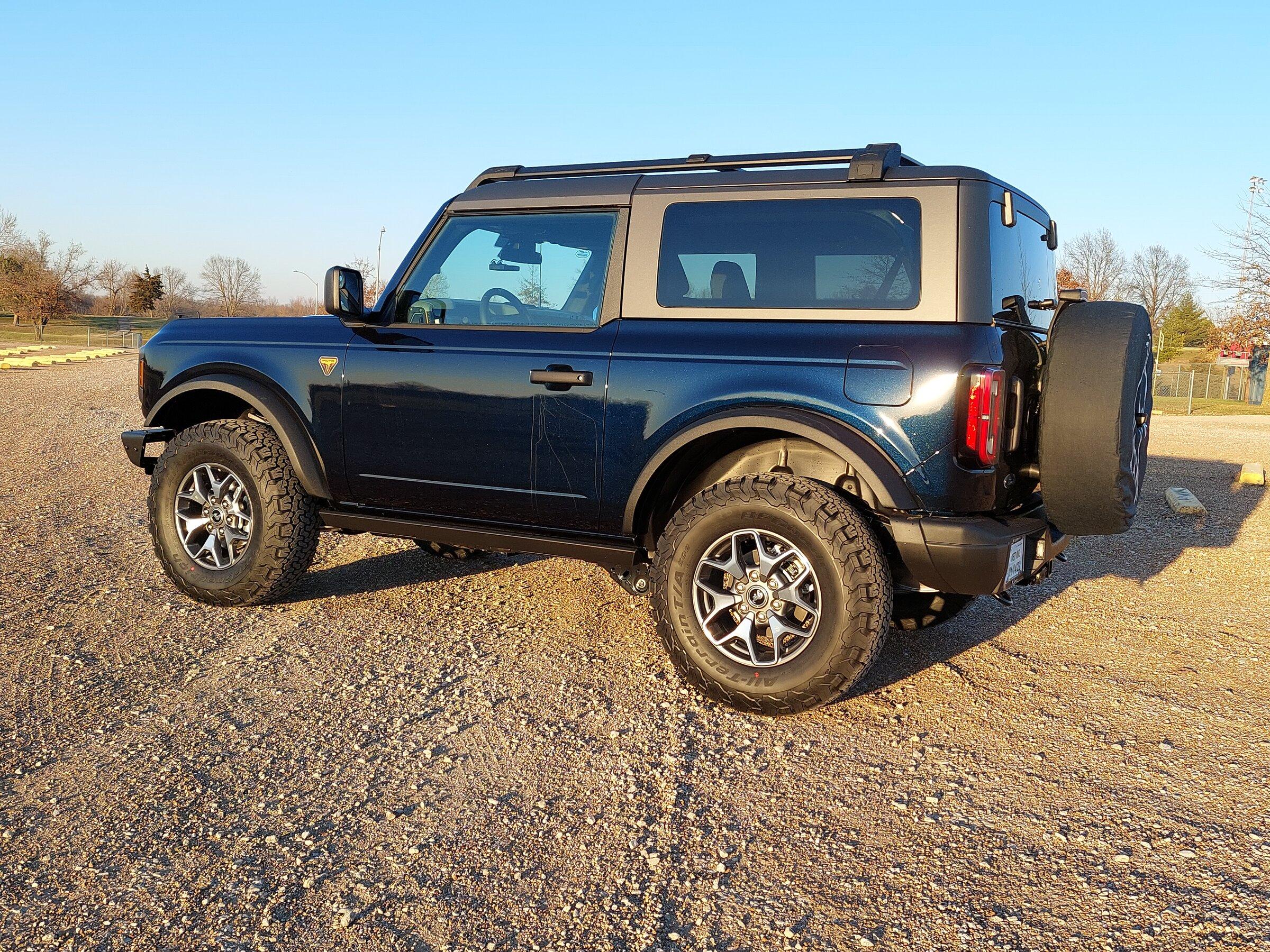 Ford Bronco ANTIMATTER BLUE Bronco Club 20211220_161148
