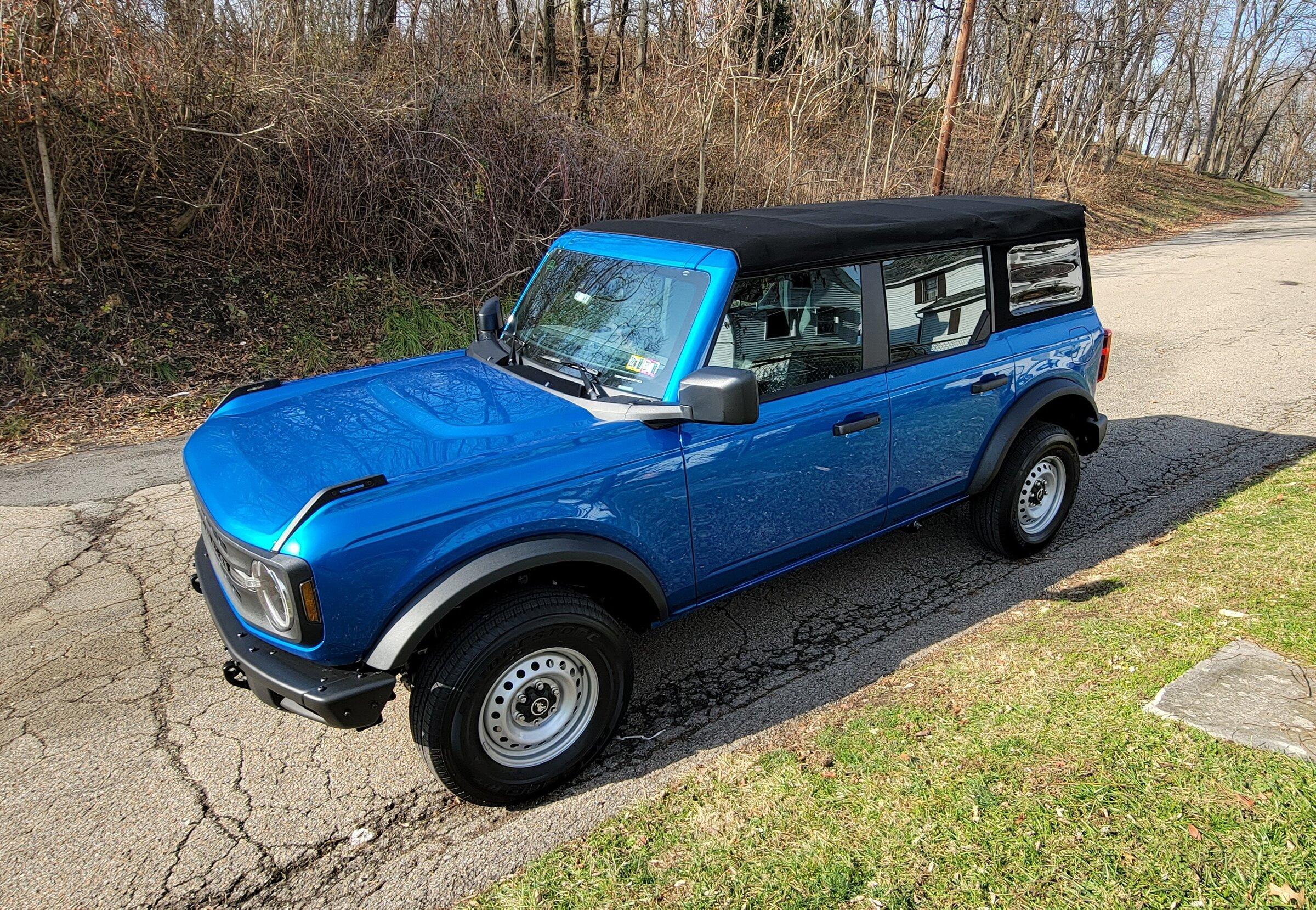 Ford Bronco VELOCITY BLUE Bronco Club 20211224_110756
