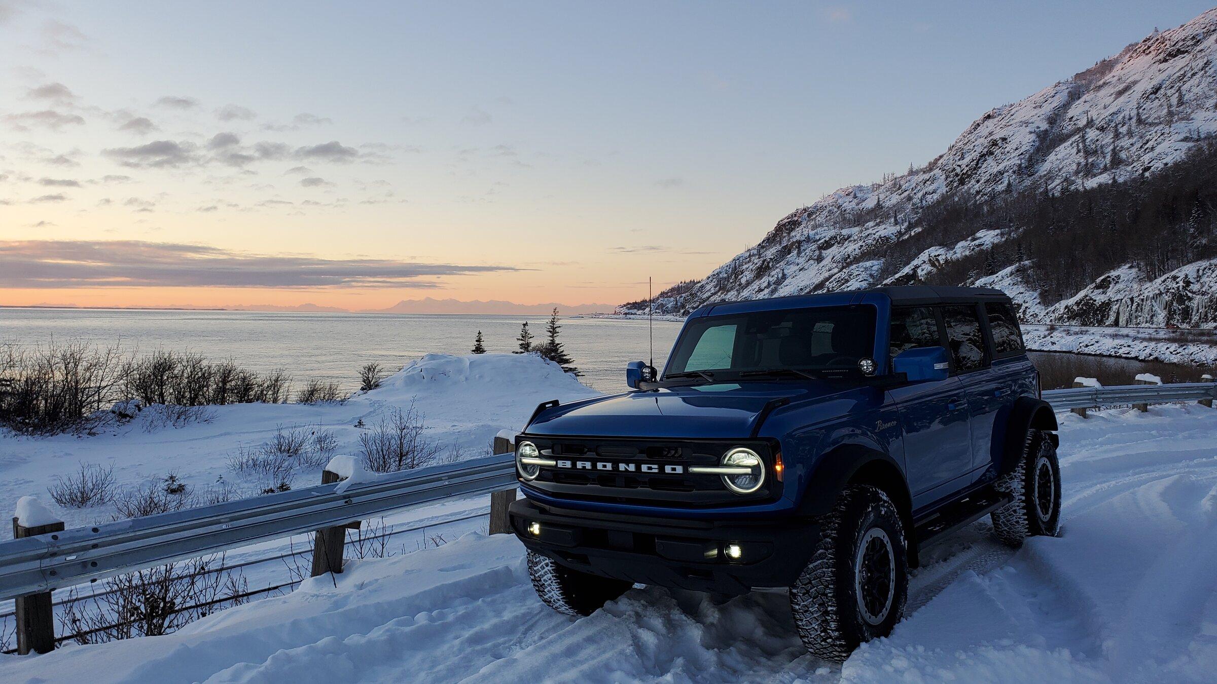 Ford Bronco Share your snowy Bronco pics! 20211113_161359