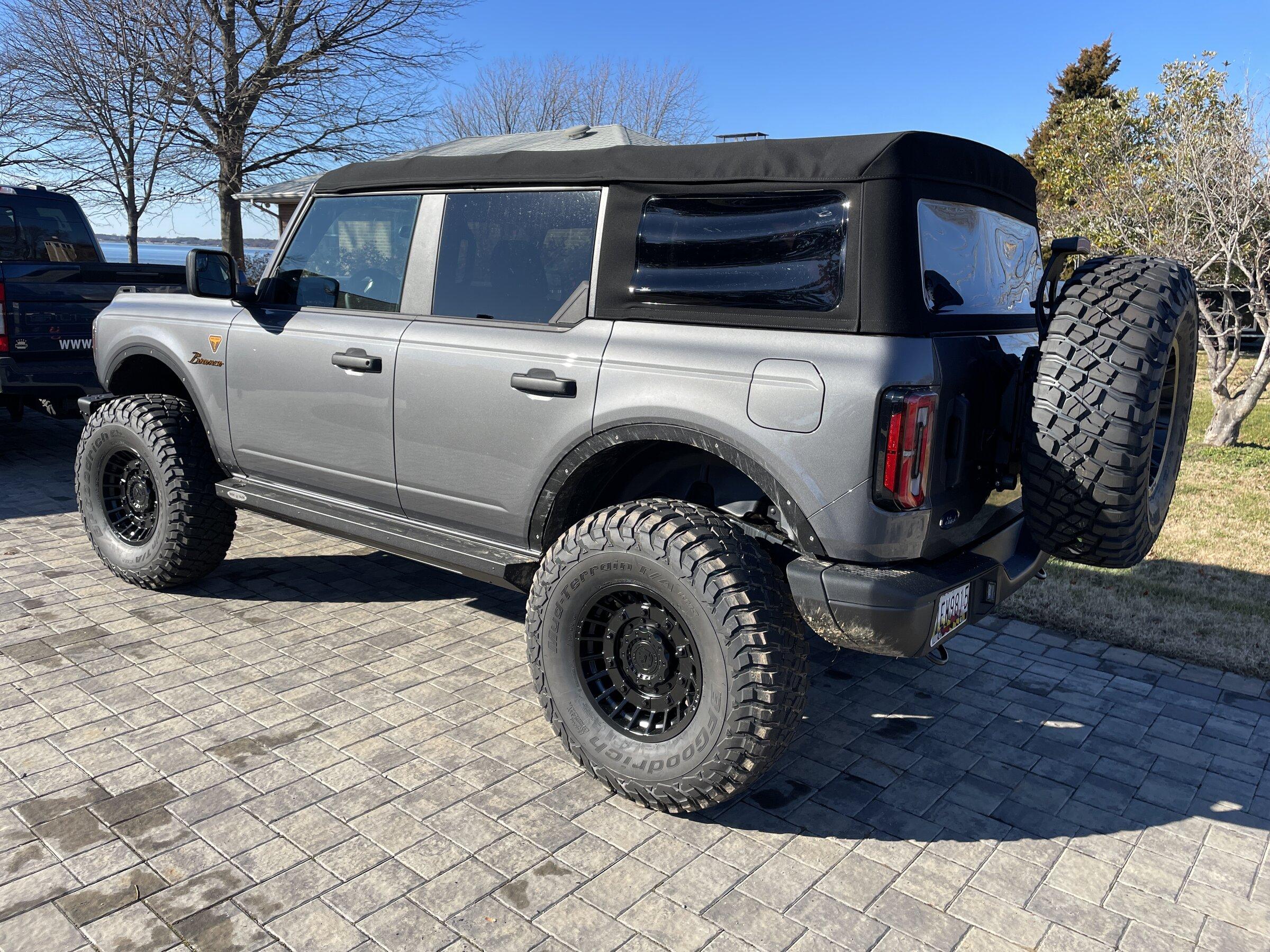 Ford Bronco CARBONIZED GRAY Bronco Club image