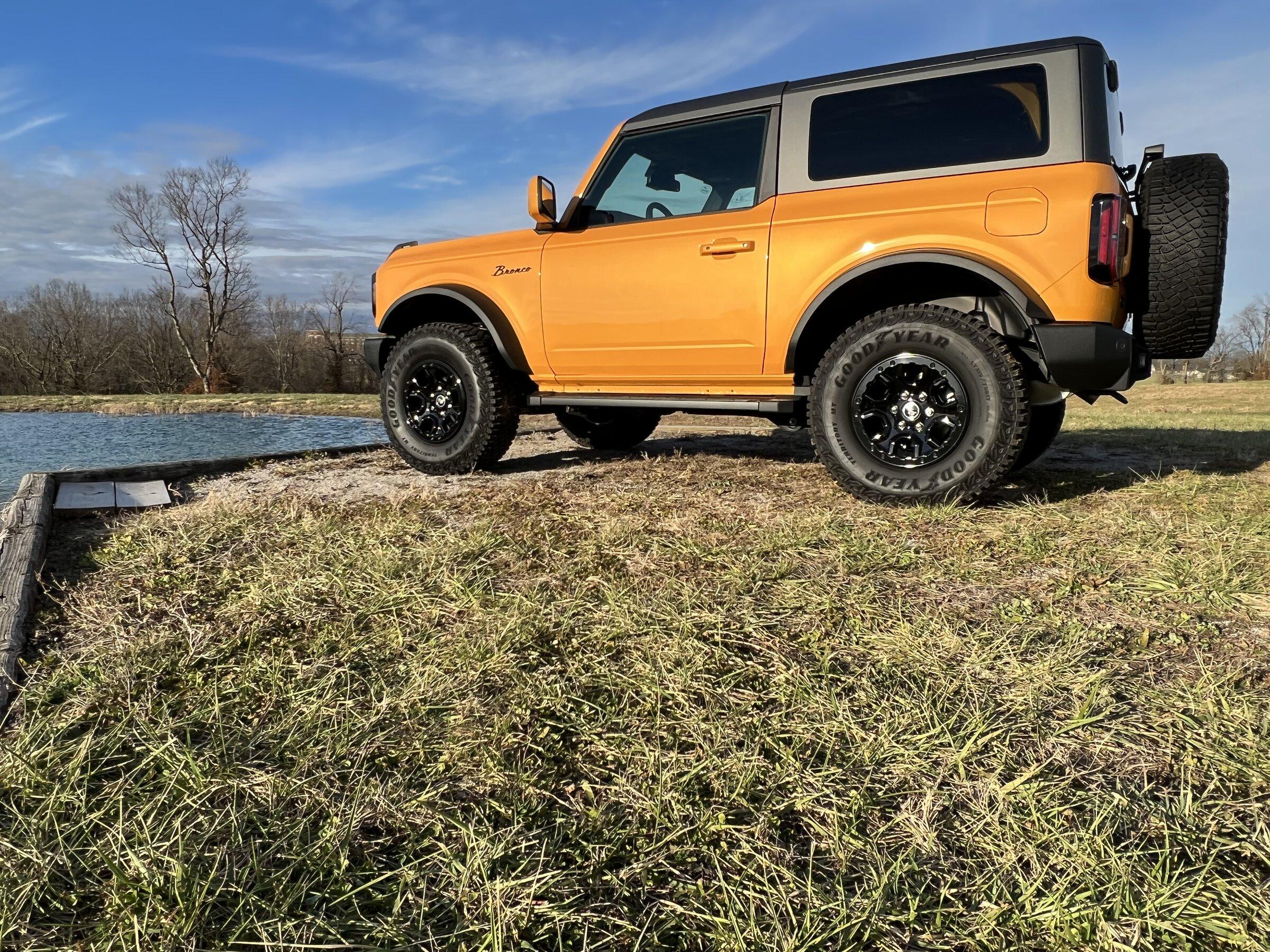 Ford Bronco Behold the WILD BANKS / OUTER TRAK 6045F118-5EB5-4F5C-90DC-A1708338F7C9