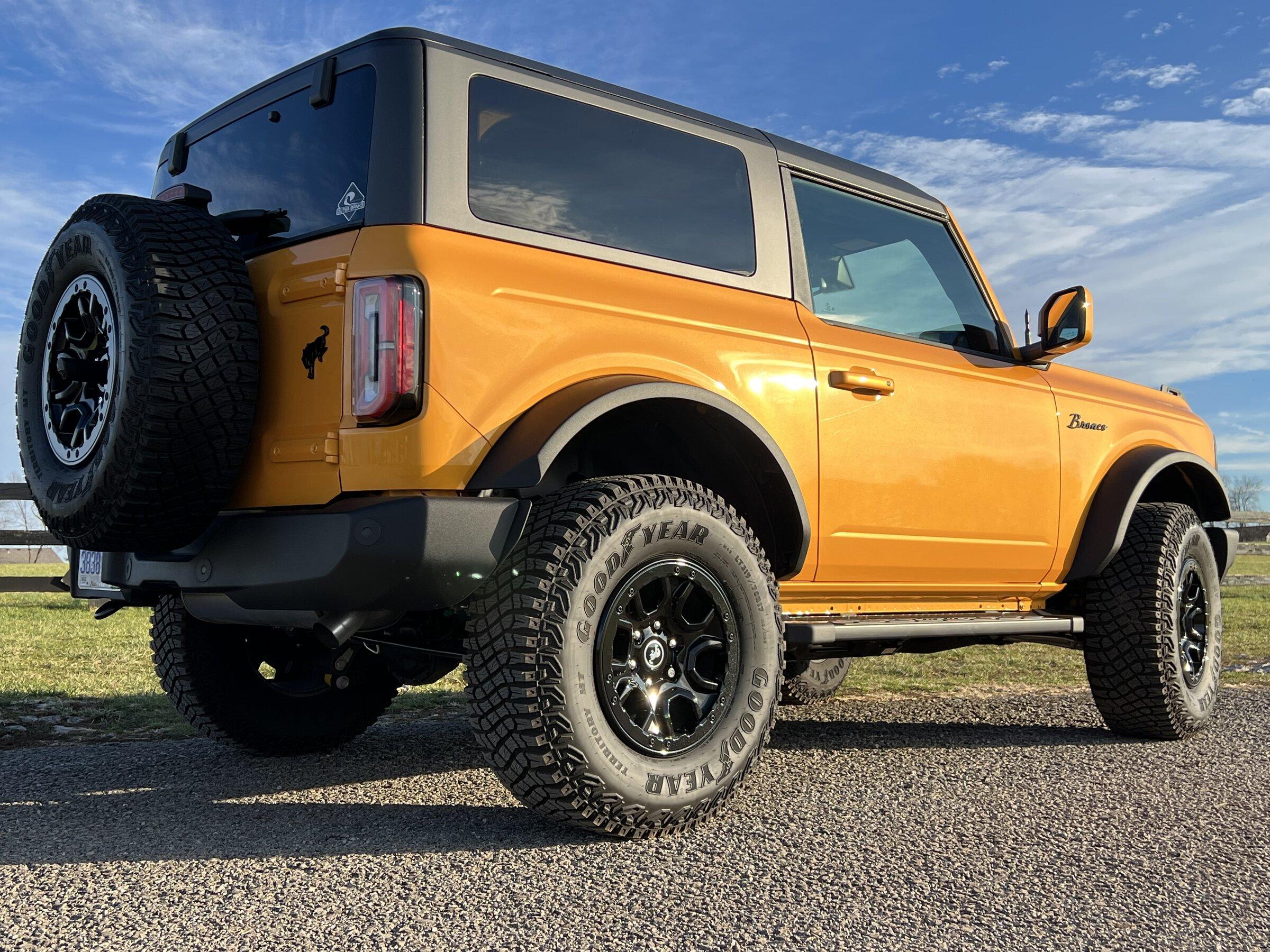 Ford Bronco Behold the WILD BANKS / OUTER TRAK 4776C625-AFD1-4A59-AD98-01EE843504B0