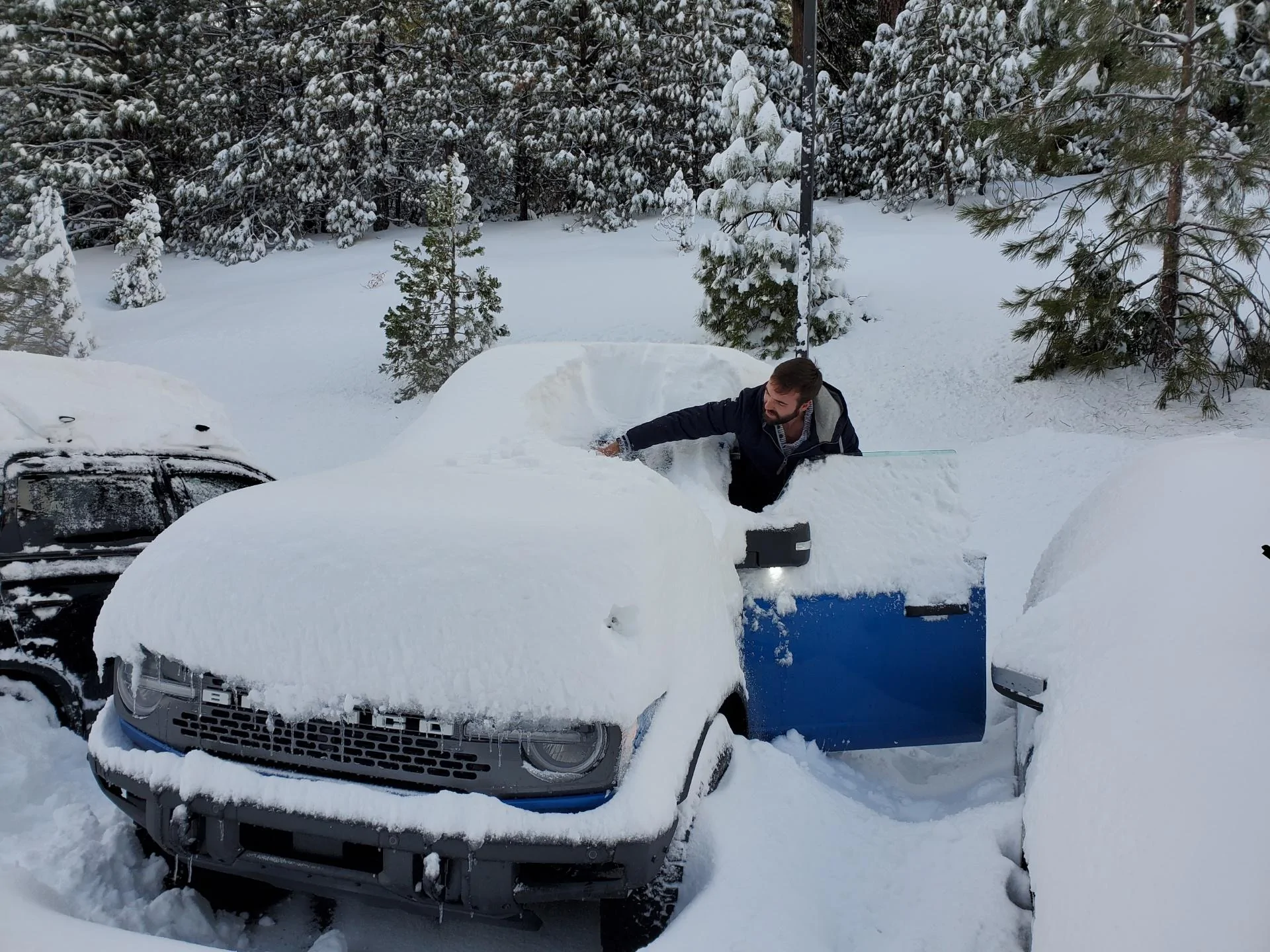 Ford Bronco Soft Top Bronco Survives Its First Snow Trials Resized_20211226_102336(3)