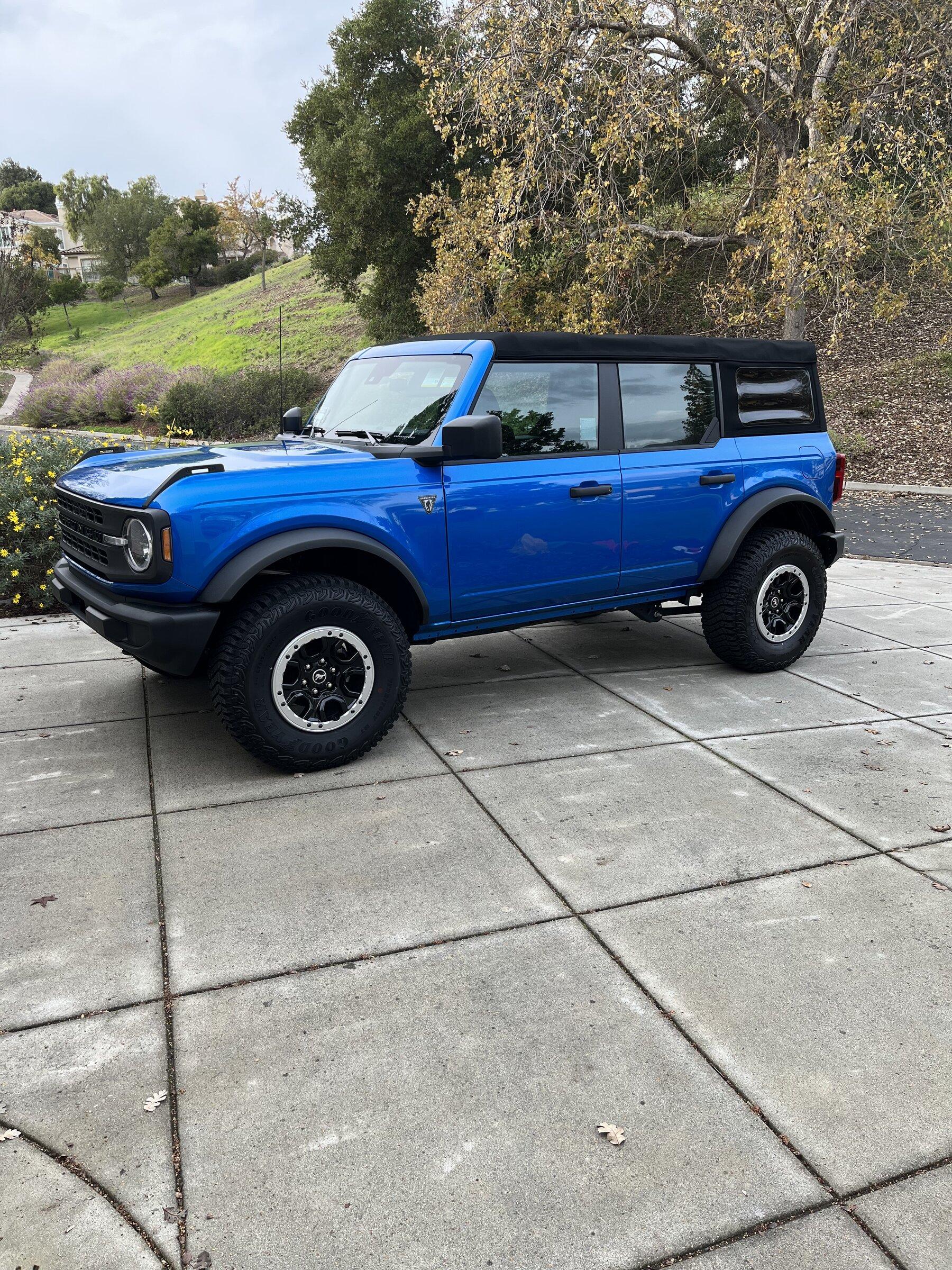 Ford Bronco A Christmas Miracle 73500694-9C34-4585-AF7D-4C0142861484