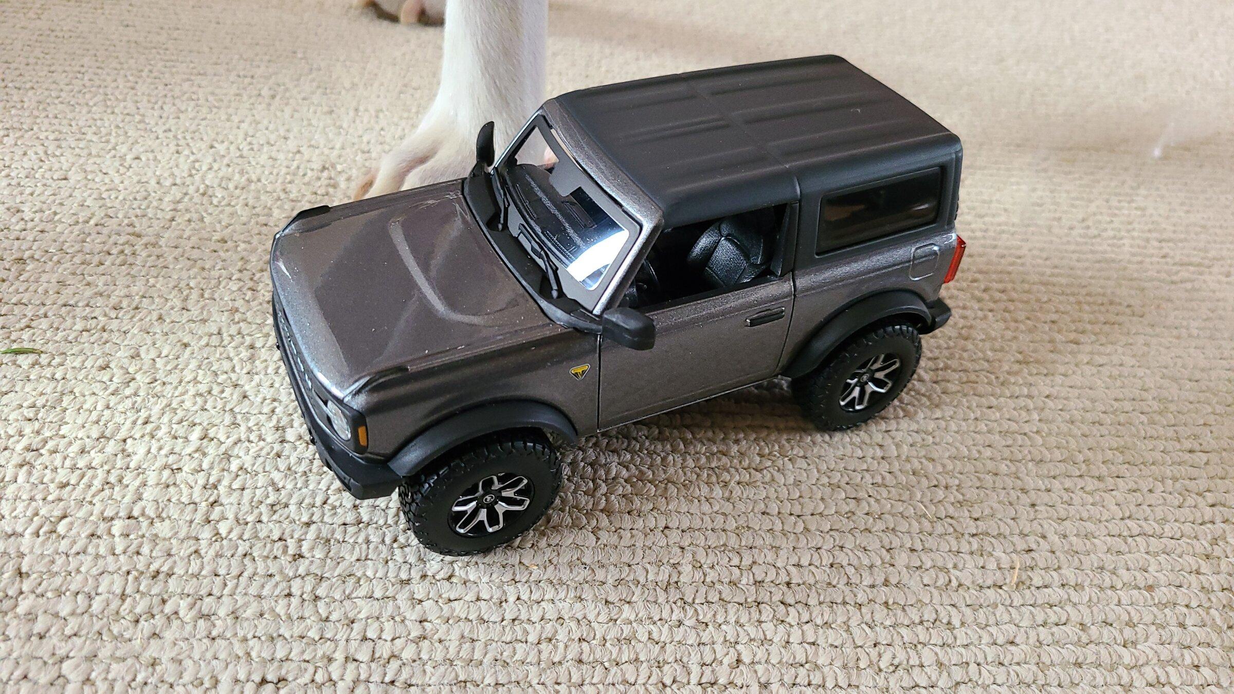 Ford Bronco CARBONIZED GRAY Bronco Club IMG-20211225-WA0002
