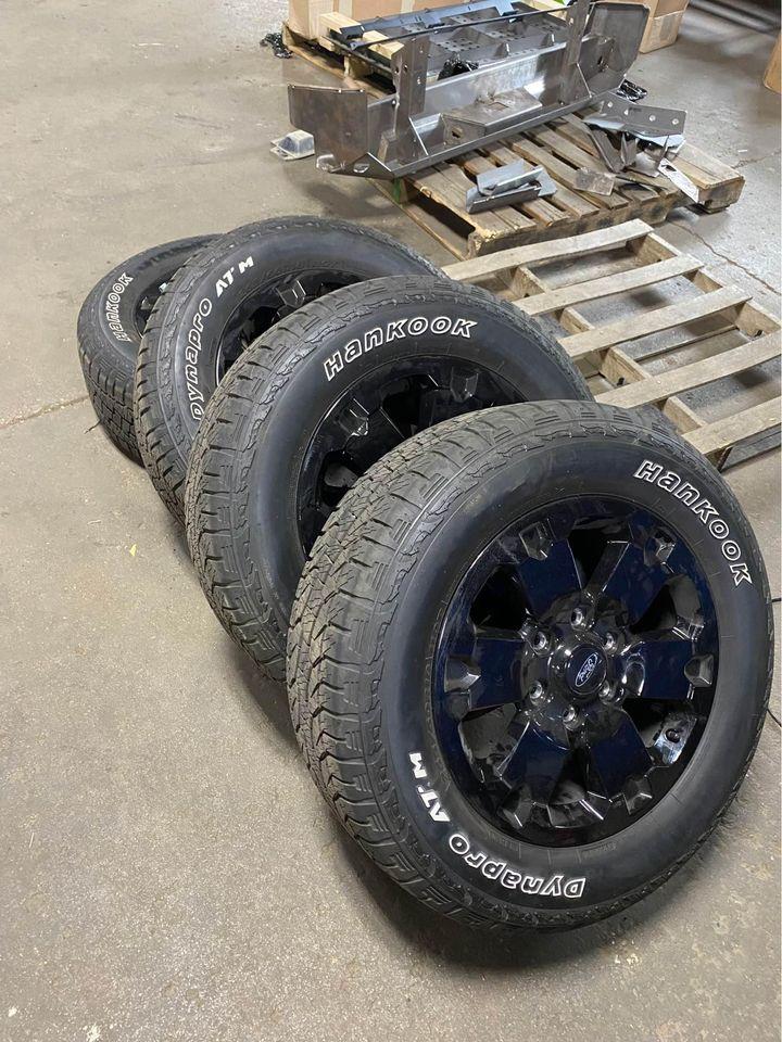 Ford Bronco Why buy new wheels? 234552054_4952319208230209_6876843535313828444_n