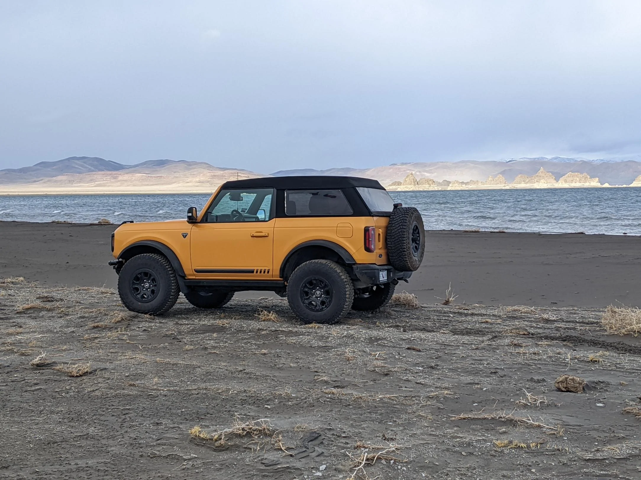 Ford Bronco Anyone replace the Ford OEM soft top w/ the Bestop Trektop twill yet? PXL_20211225_211517170