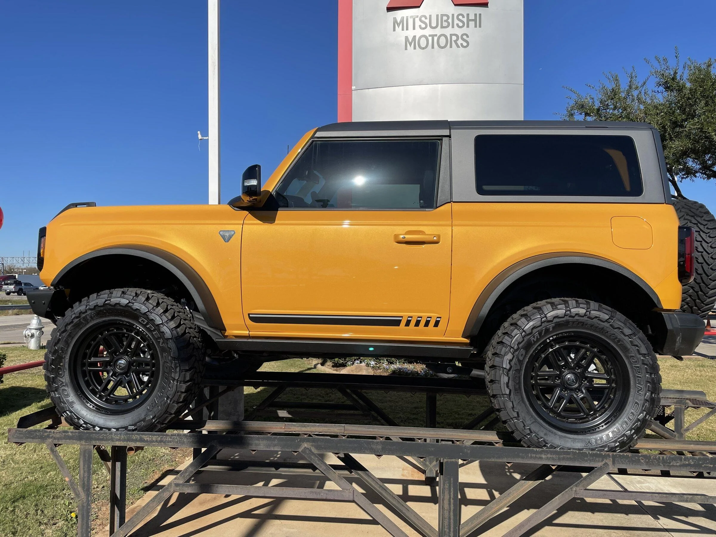 Ford Bronco Why buy new wheels? 66008193758__26815FCF-6B66-47E6-A2F0-85840CA08F91.fullsizerender