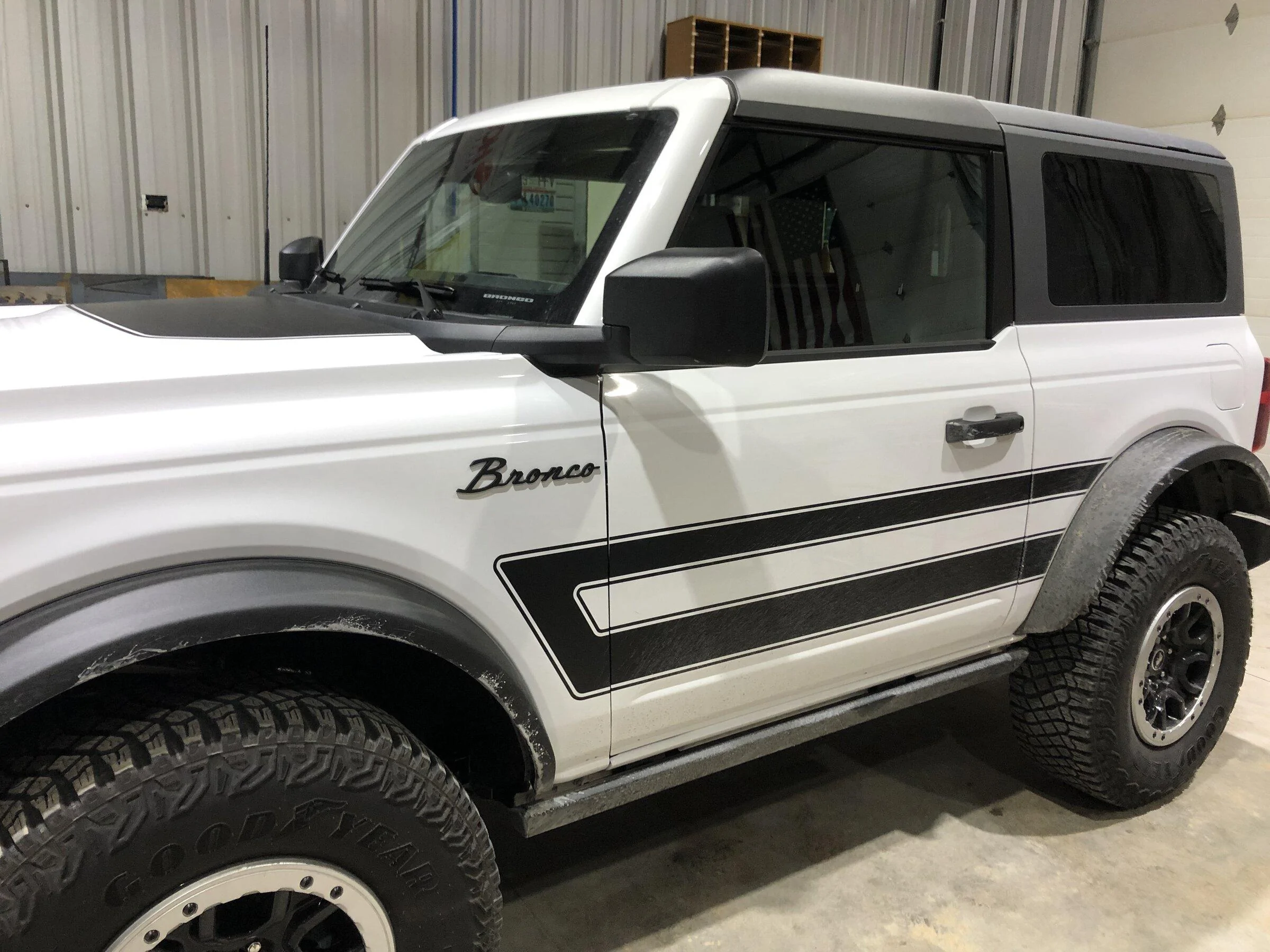 Ford Bronco OXFORD WHITE Bronco Club 30D163C7-B31B-470D-9008-8D3D2FC42861