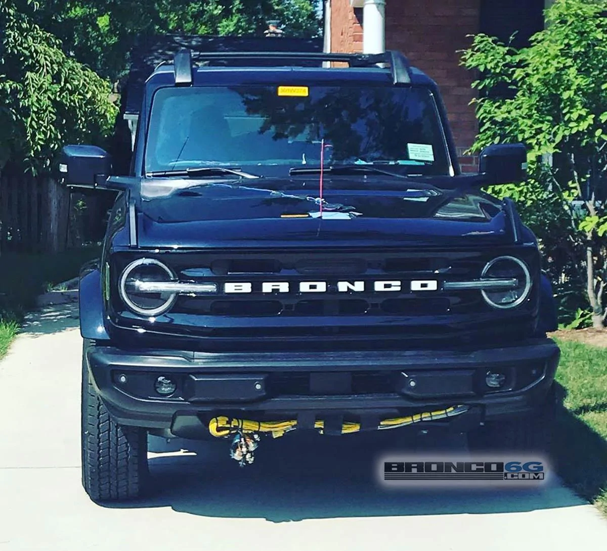 Ford Bronco Bronco Outer Banks (Non Sasquatch) in Shadow Black All Polished Up 2021-bronco-outer-banks-shadow-black-jpg