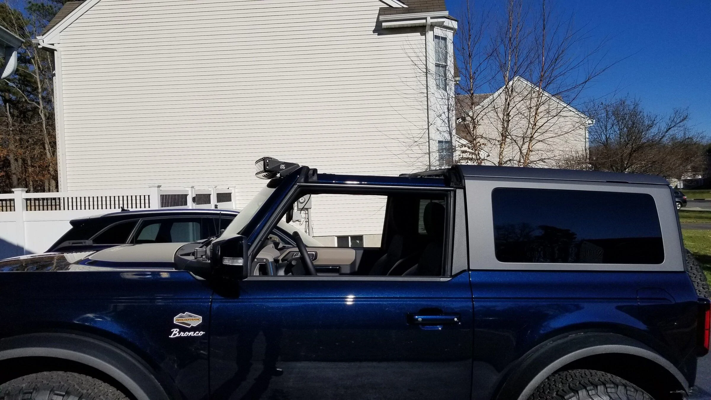 Ford Bronco ANTIMATTER BLUE Bronco Club 20211226_114246