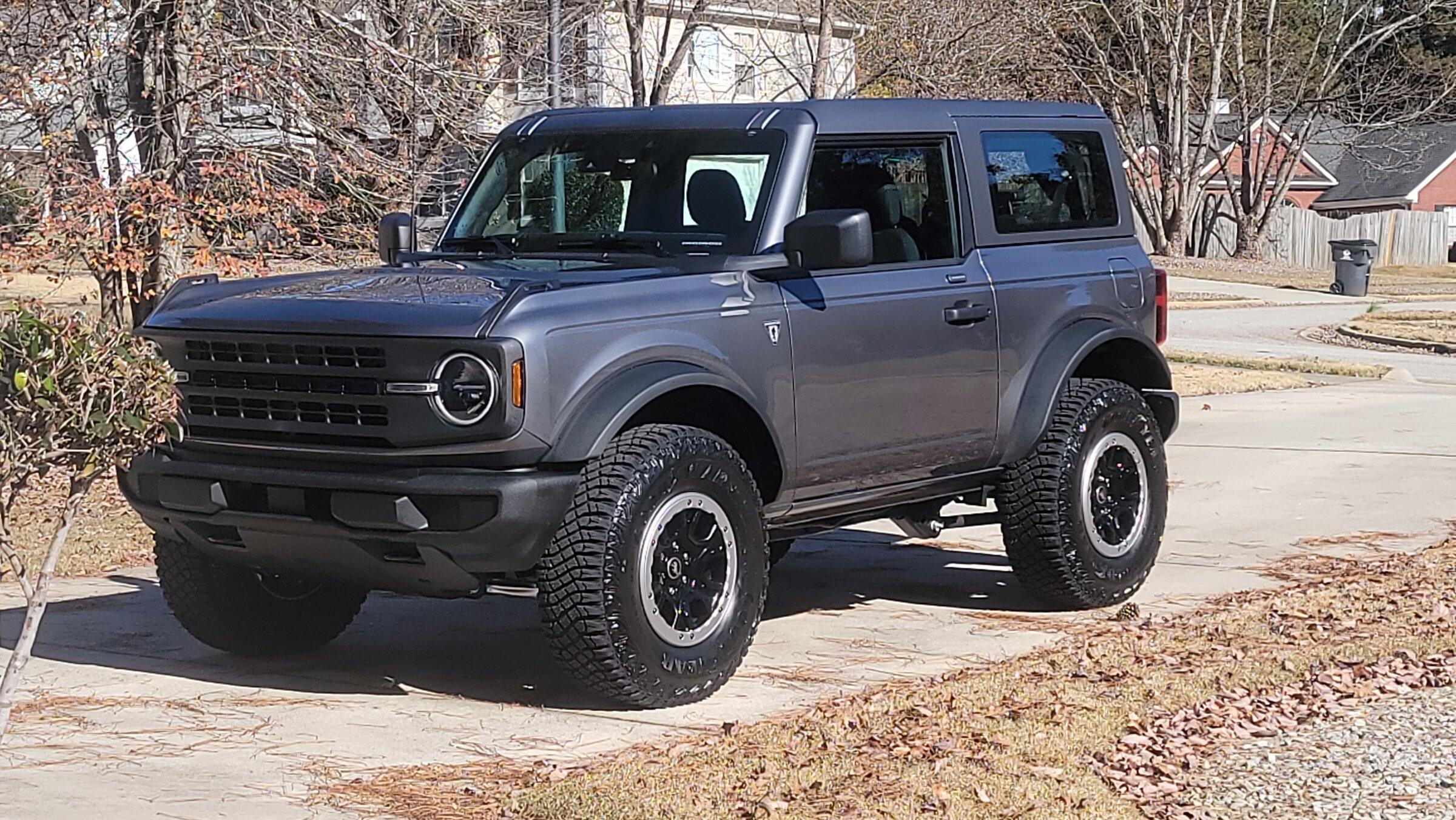 Ford Bronco CARBONIZED GRAY Bronco Club 20211129_111910