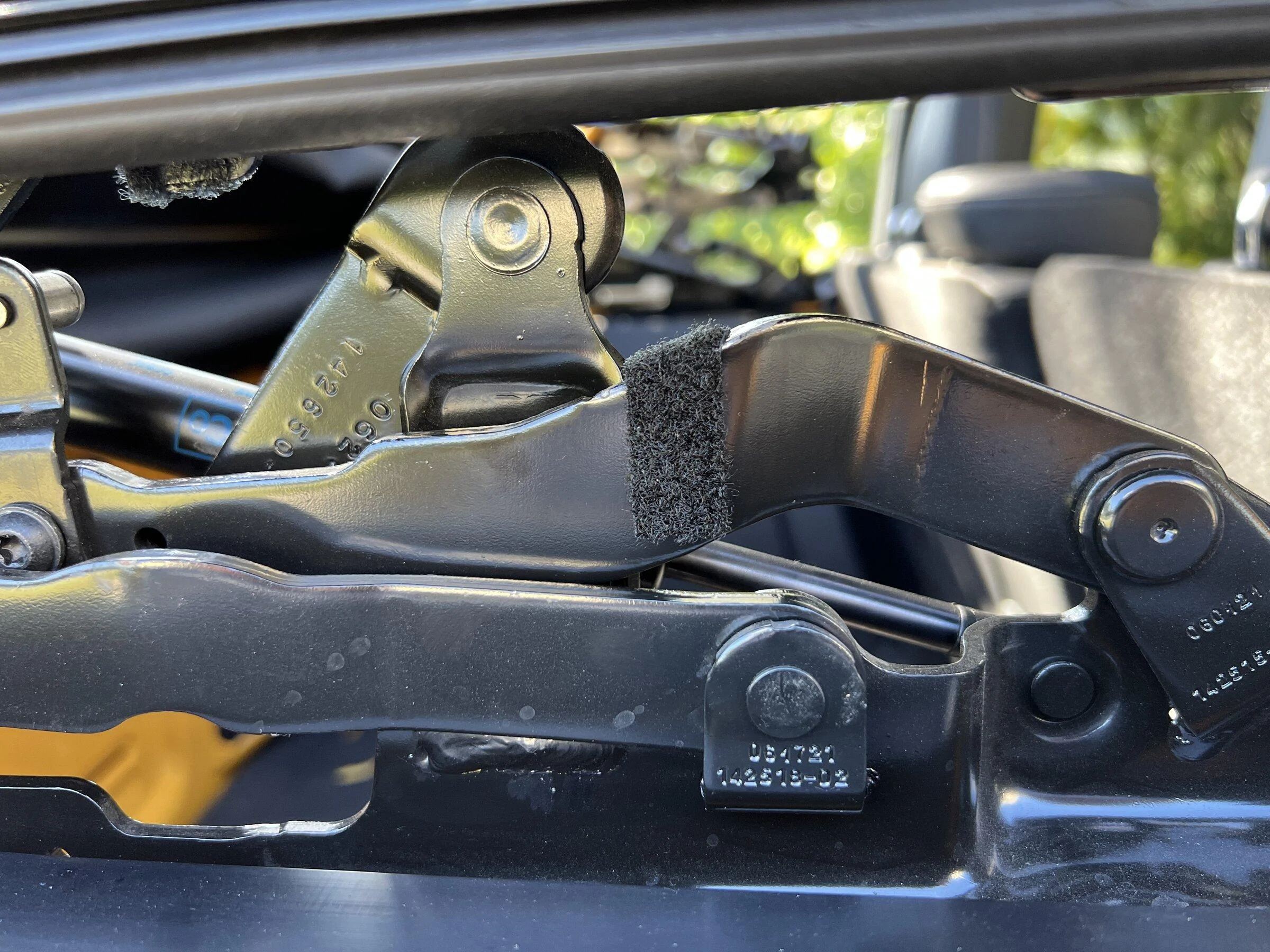 Ford Bronco Soft Top Rattle When Down - Possible Resolution 676D54DA-3467-4A5A-B638-E4F677D13AB9