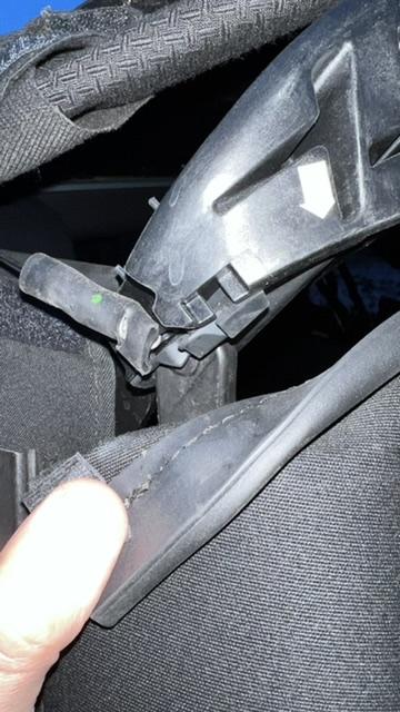 Ford Bronco Can't get rear side windows back in? 70BA5274-37AA-45EF-9C70-64827CC72207