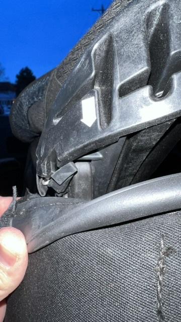 Ford Bronco Can't get rear side windows back in? D5272570-0CC1-4852-8F51-A2D45772DAA0