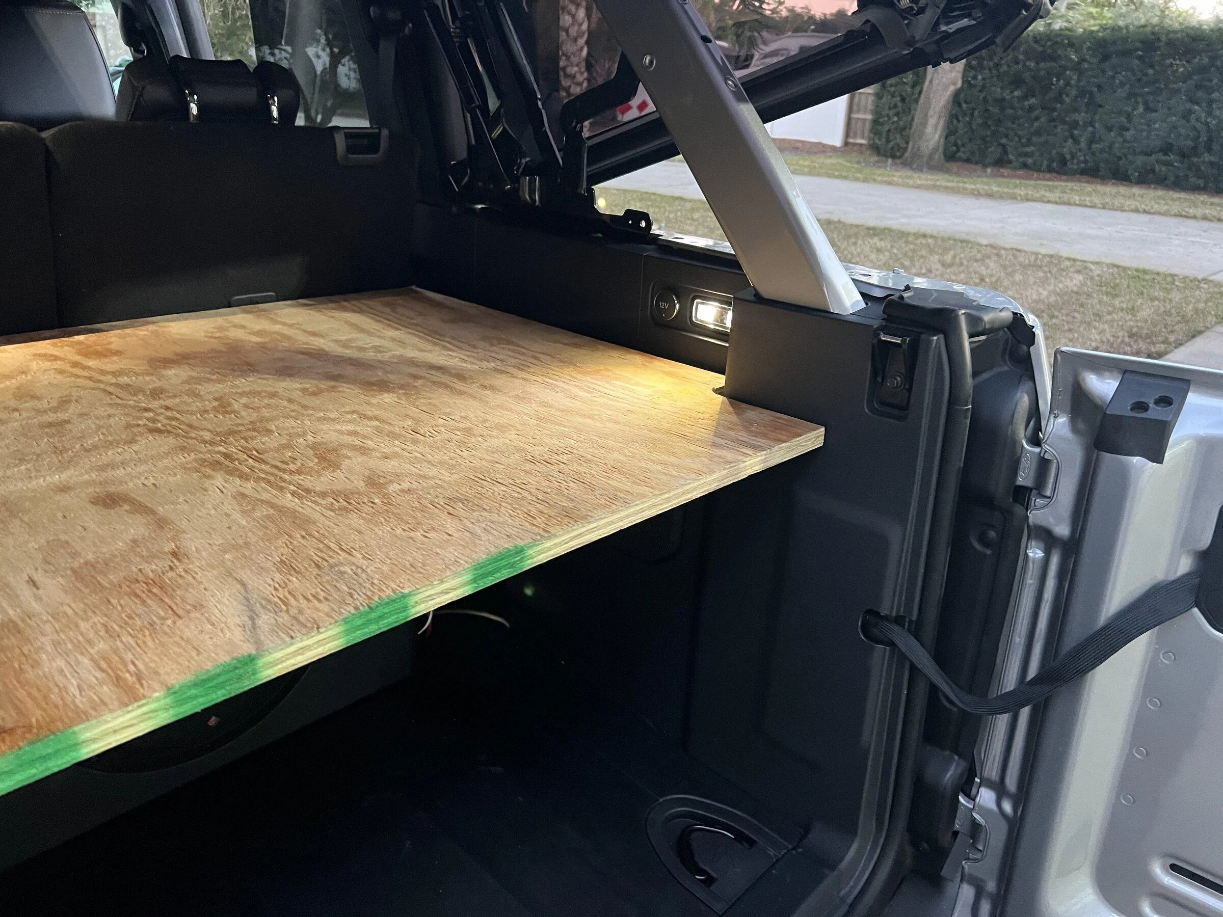 [DIY] $28 trunk storage shelf for 4 door Broncos. No cutting required ...