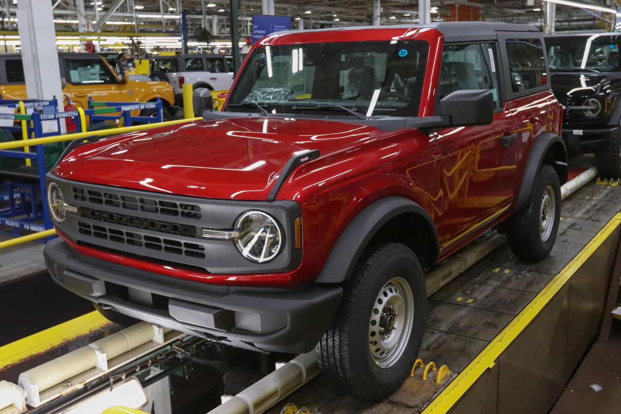Ford Bronco $9,600 replacement MIC 2-door tops? BRONCO ASSEMBLY LINE
