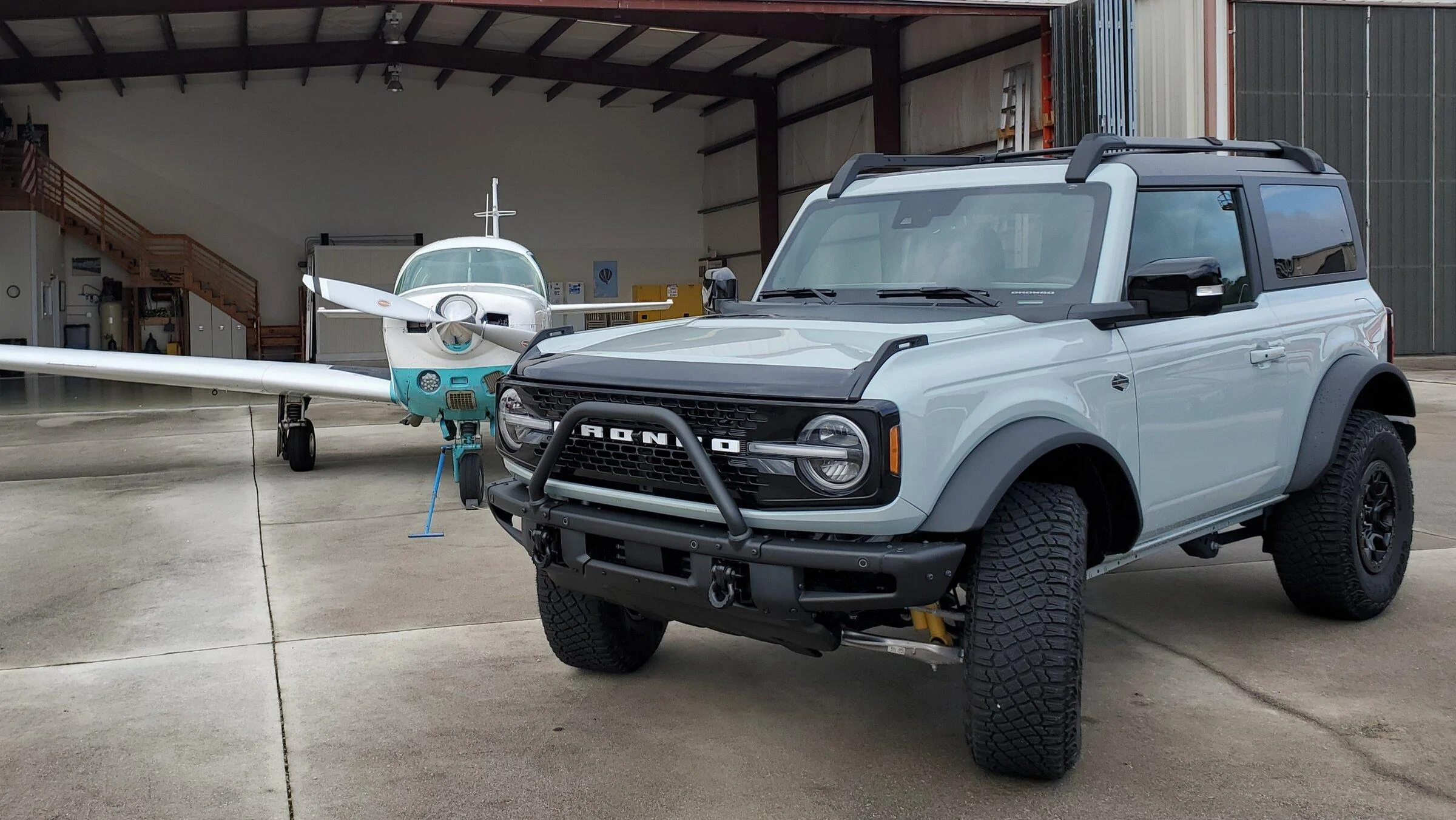 Ford Bronco CACTUS GRAY Bronco Club Peyot