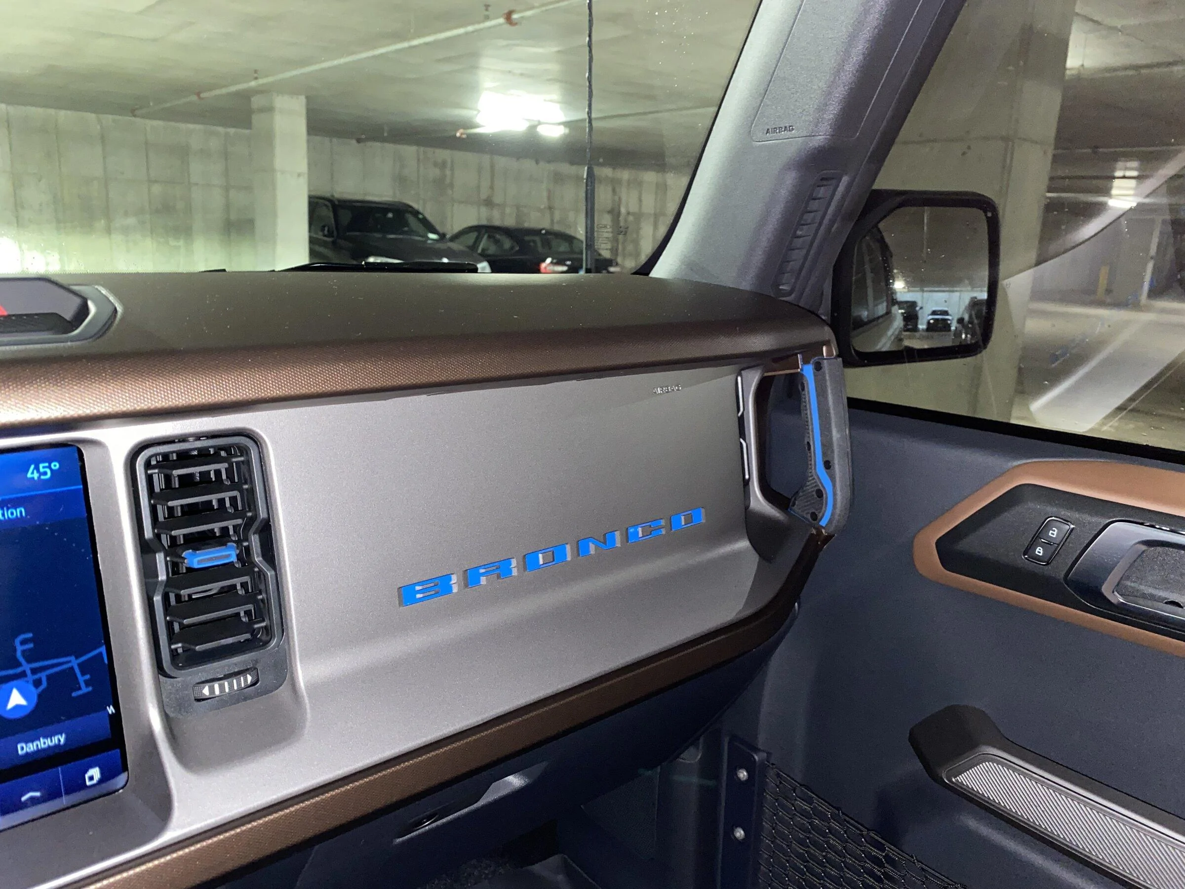 Ford Bronco Just a couple small Christmas additions 5972DA47-9F09-4362-9E5F-49CFEA65ABD4