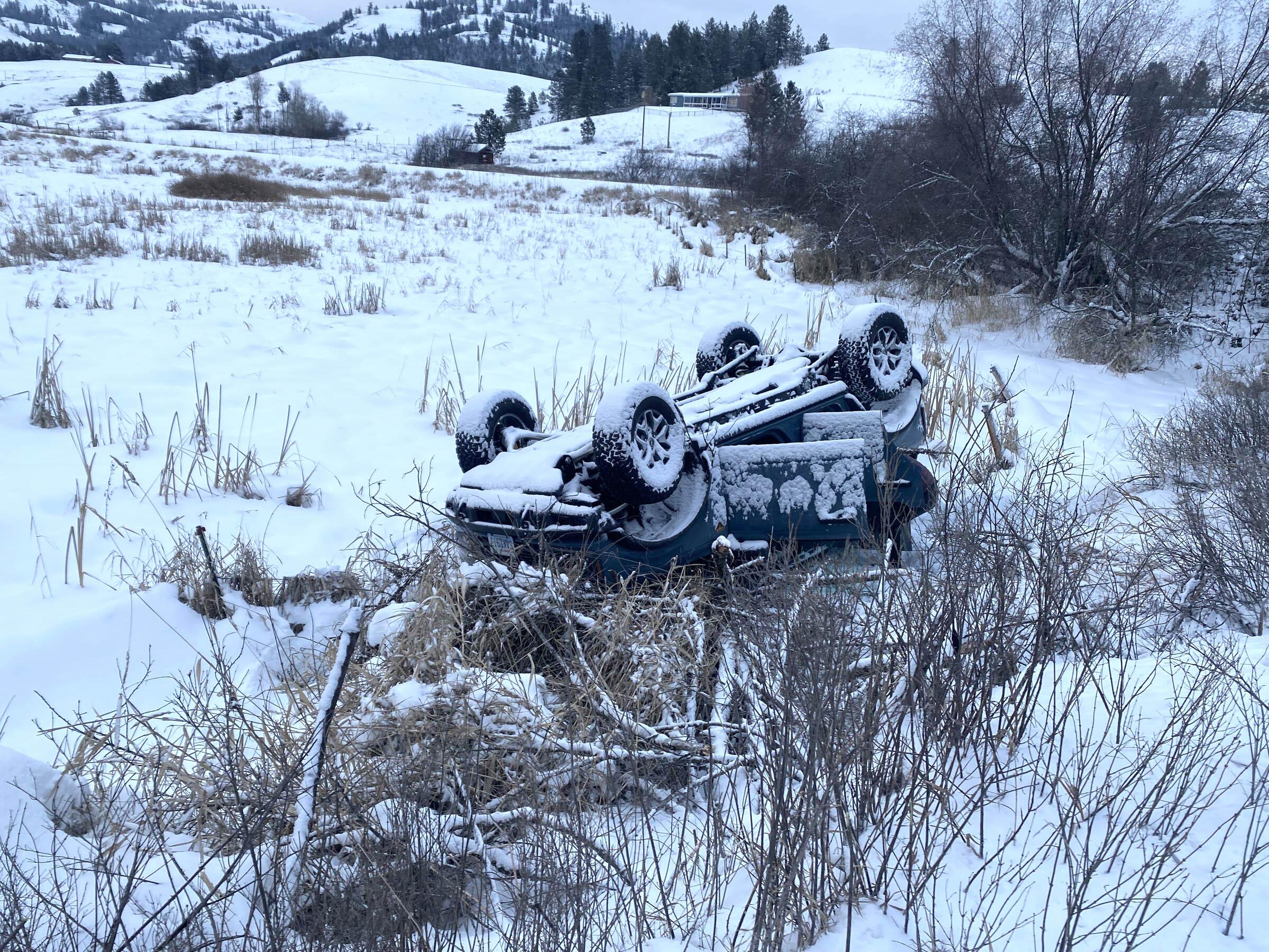 Ford Bronco First a deer and now Bronco rollover. Stay safe out there! ❄ AD494F67-2439-4059-8059-6A6349487399 (1)
