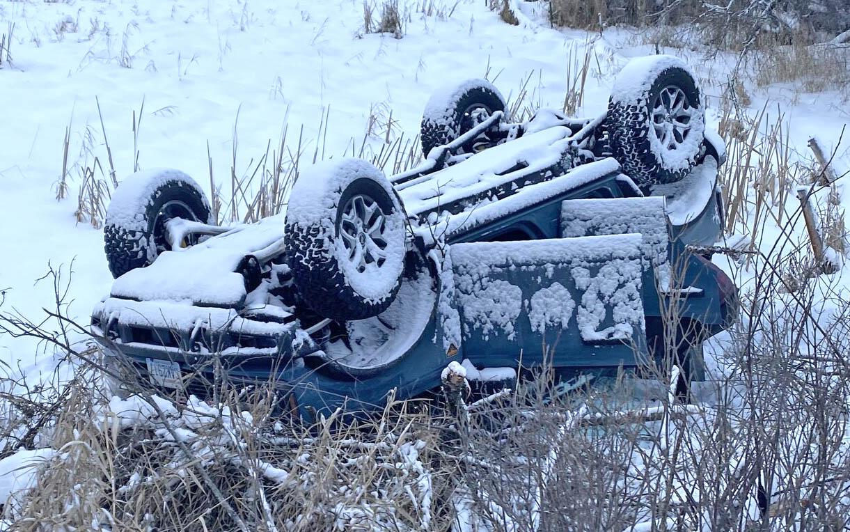 Ford Bronco First a deer and now Bronco rollover. Stay safe out there! ❄ 2021 Ford Bronco rollover accident