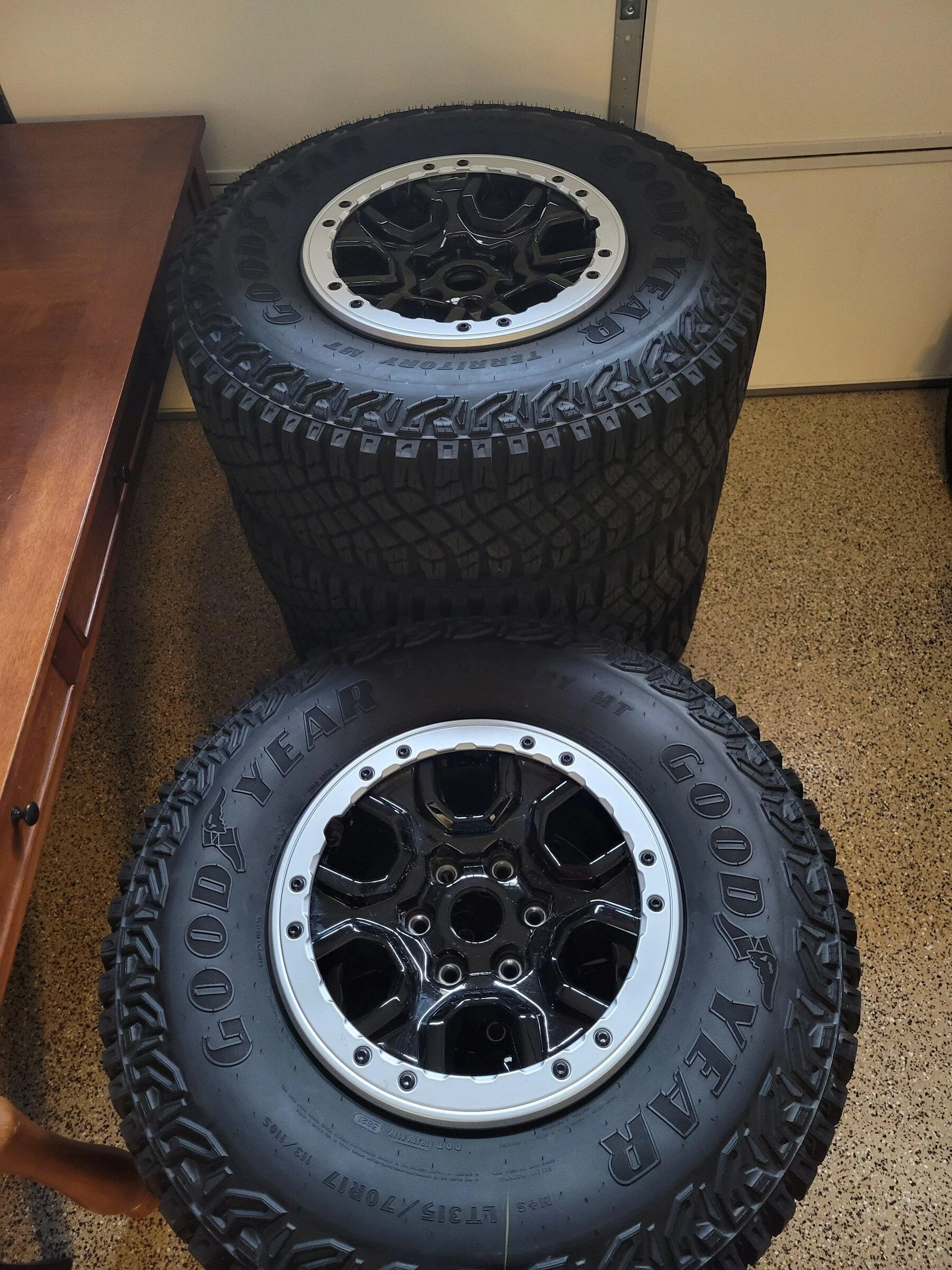 Ford Bronco WTS Sasquatch wheels and tires 20211231_154851