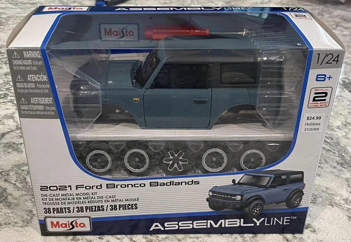 Ford Bronco Bronco Toys, Diecast, RC 3E60B51E-E8AD-473F-9DAF-D73066FE48C9