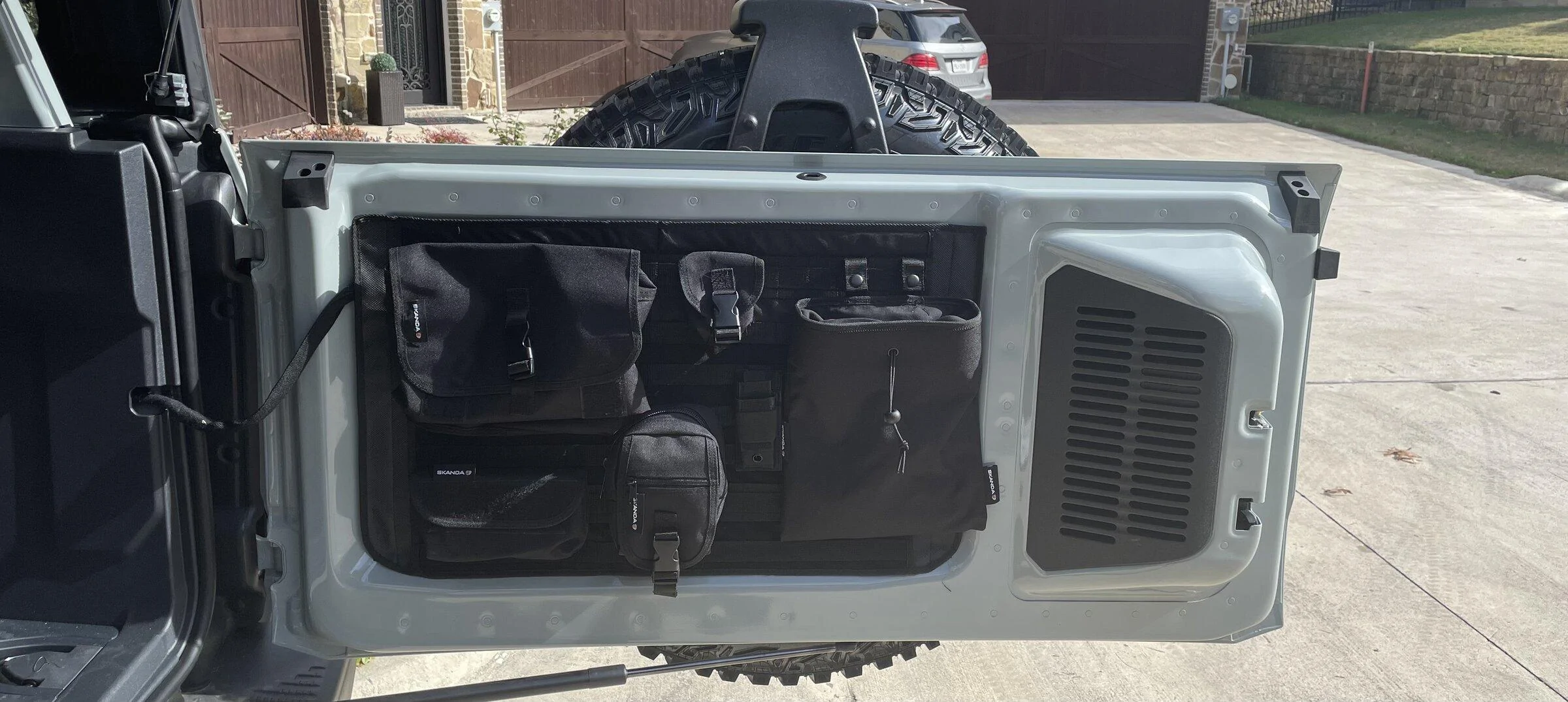 Ford Bronco Ford Molle Tailgate system installed 1933AE1F-FF90-474D-9DA3-6E3745EAA180