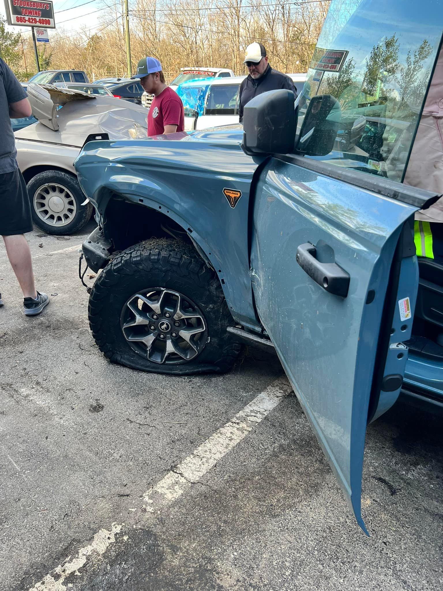 Ford Bronco Bronco totaled in head-on collision accident, but you should see the other guy! [Updates From Owner] 270774574_10224439970085631_3091464540556312595_n