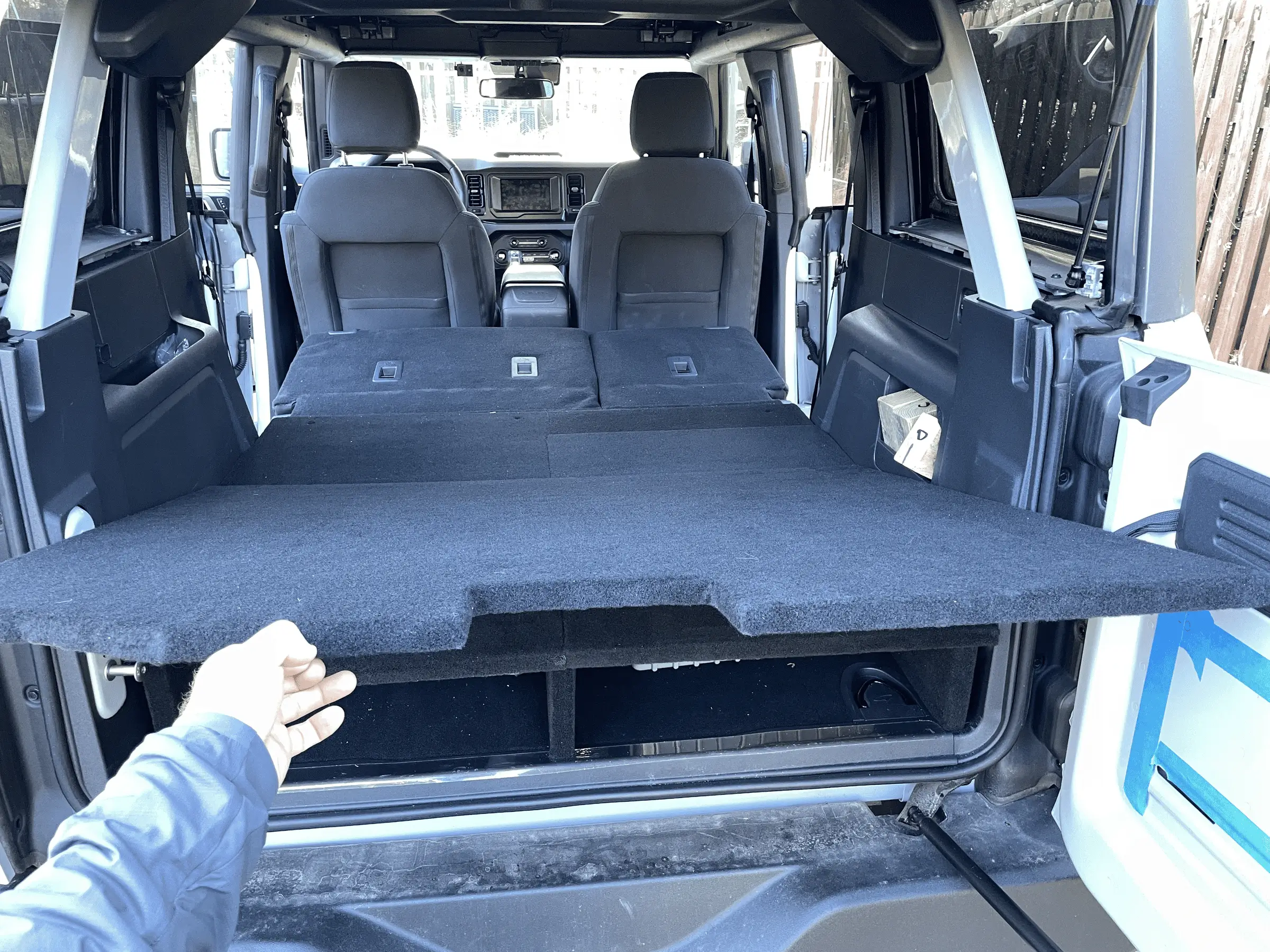 Ford Bronco 💤 Sleeping deck build in 4-door Bronco with photos, plans, and recommendations for a mattress and bedding setup. tempimagexo33gs-png