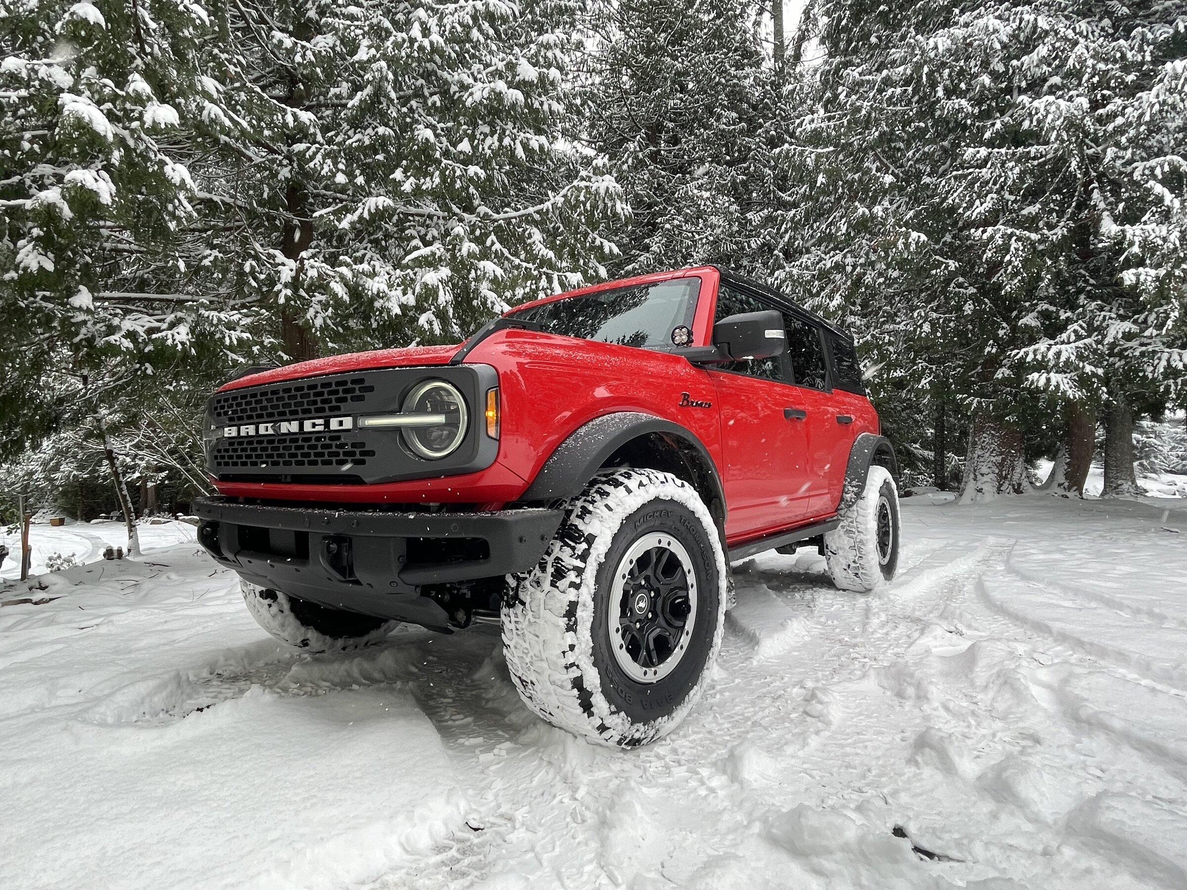Ford Bronco Snow Pictures Please 0A4B7305-005D-4DAF-B10C-DE9E5FE45F94
