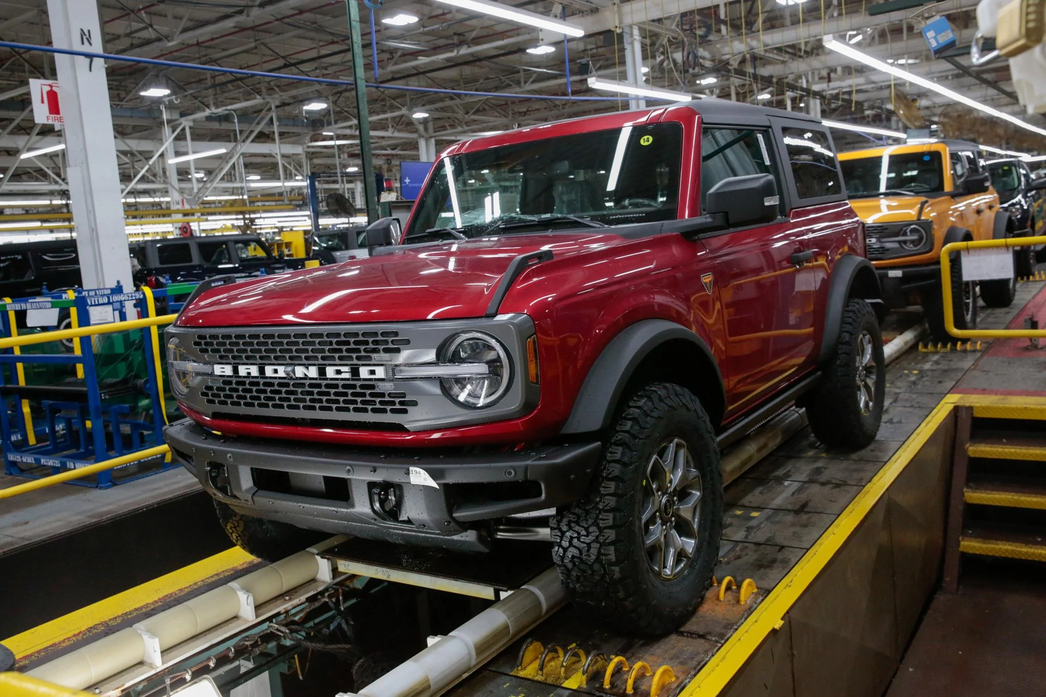 Ford Bronco *** DIRT MOUNTAIN Broncos - Built, Shipped, Delivered Tracker*** imag