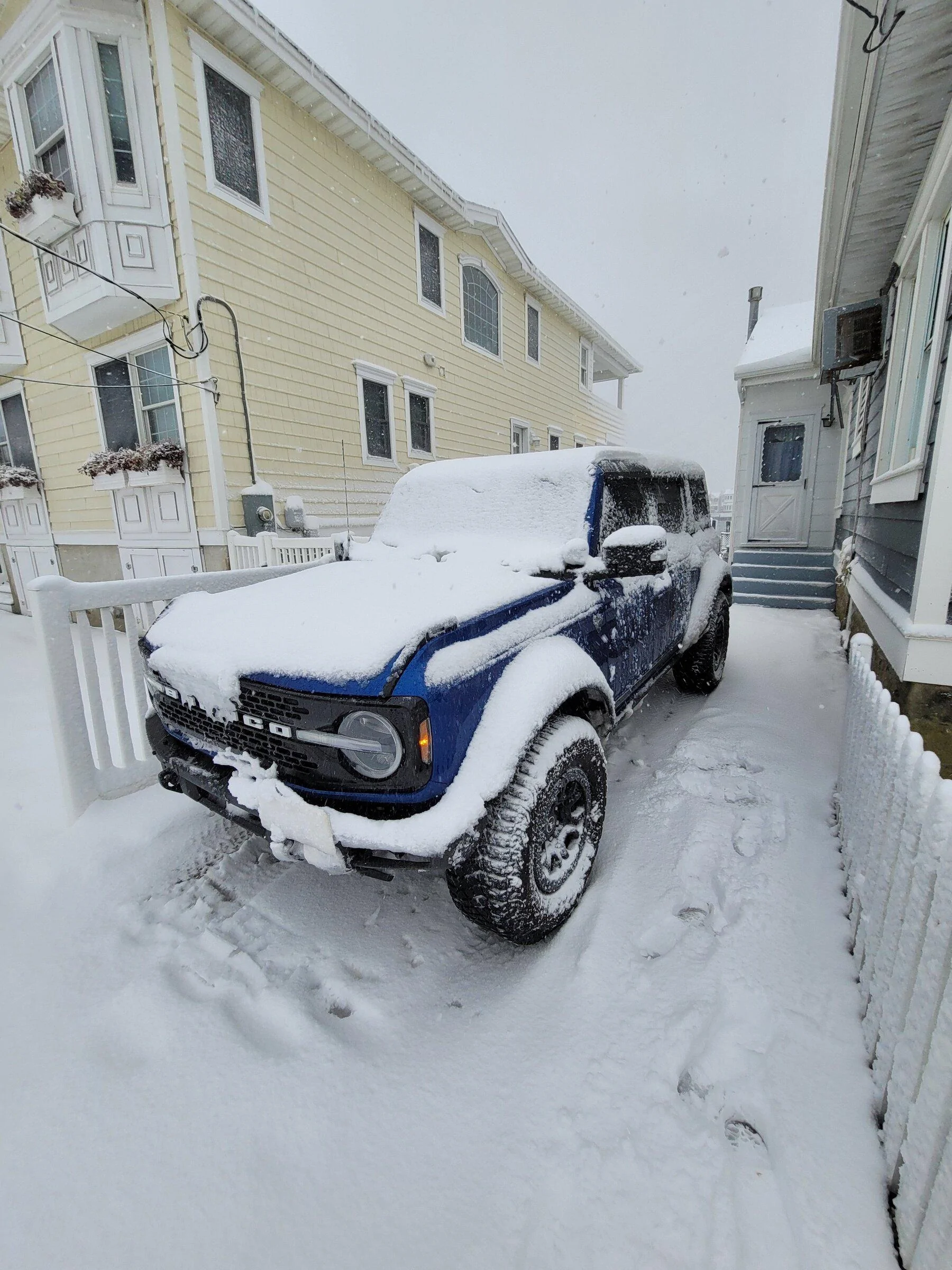 Ford Bronco Over night 20220103_123102