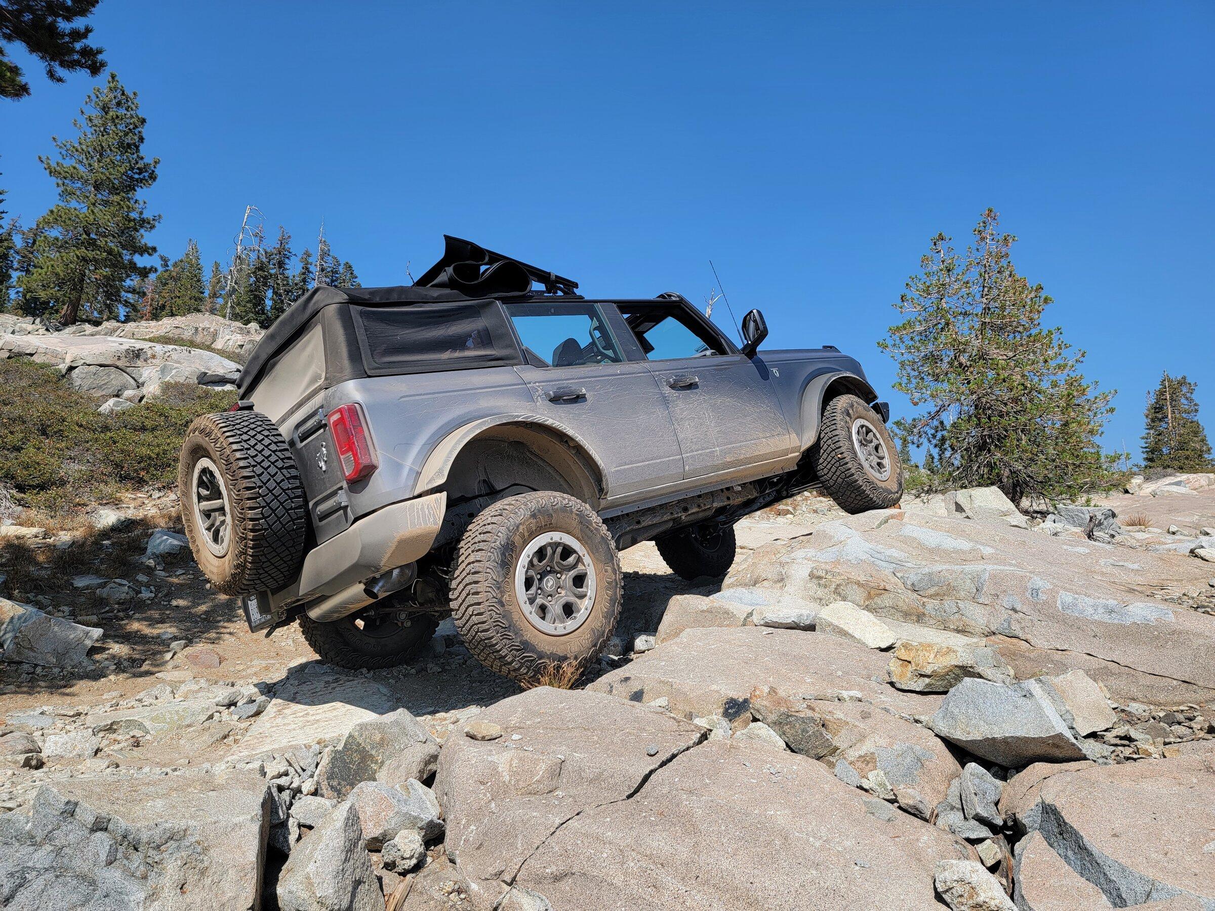 Ford Bronco CARBONIZED GRAY Bronco Club 20210917_132333