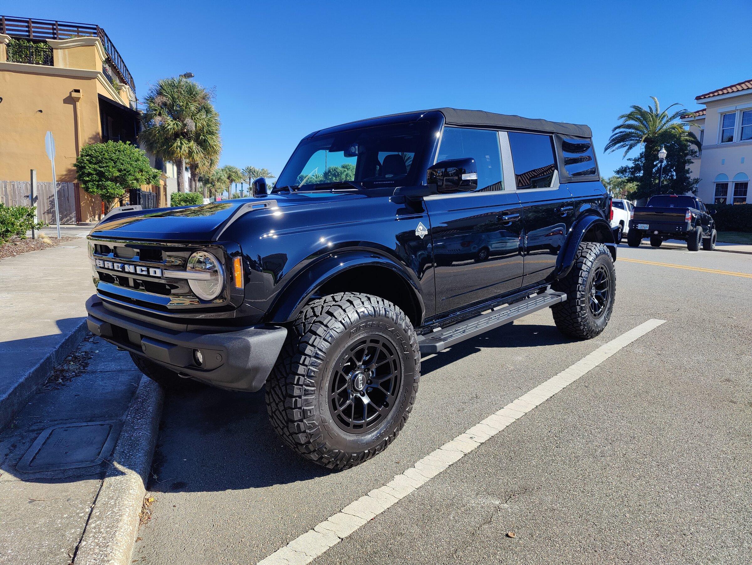 Ford Bronco SHADOW BLACK Bronco Club IMG_20220103_132605