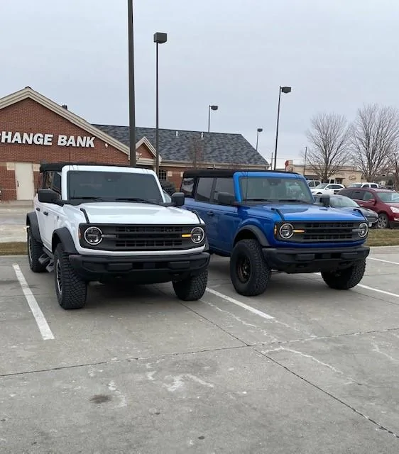 Ford Bronco VELOCITY BLUE Bronco Club bronco's