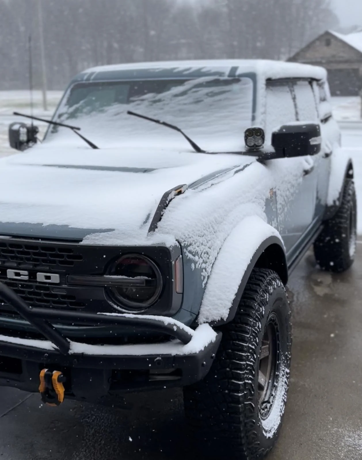 Ford Bronco First Snow With The Bronco 3000A556-8DD6-458E-B4A9-E616A62632D0