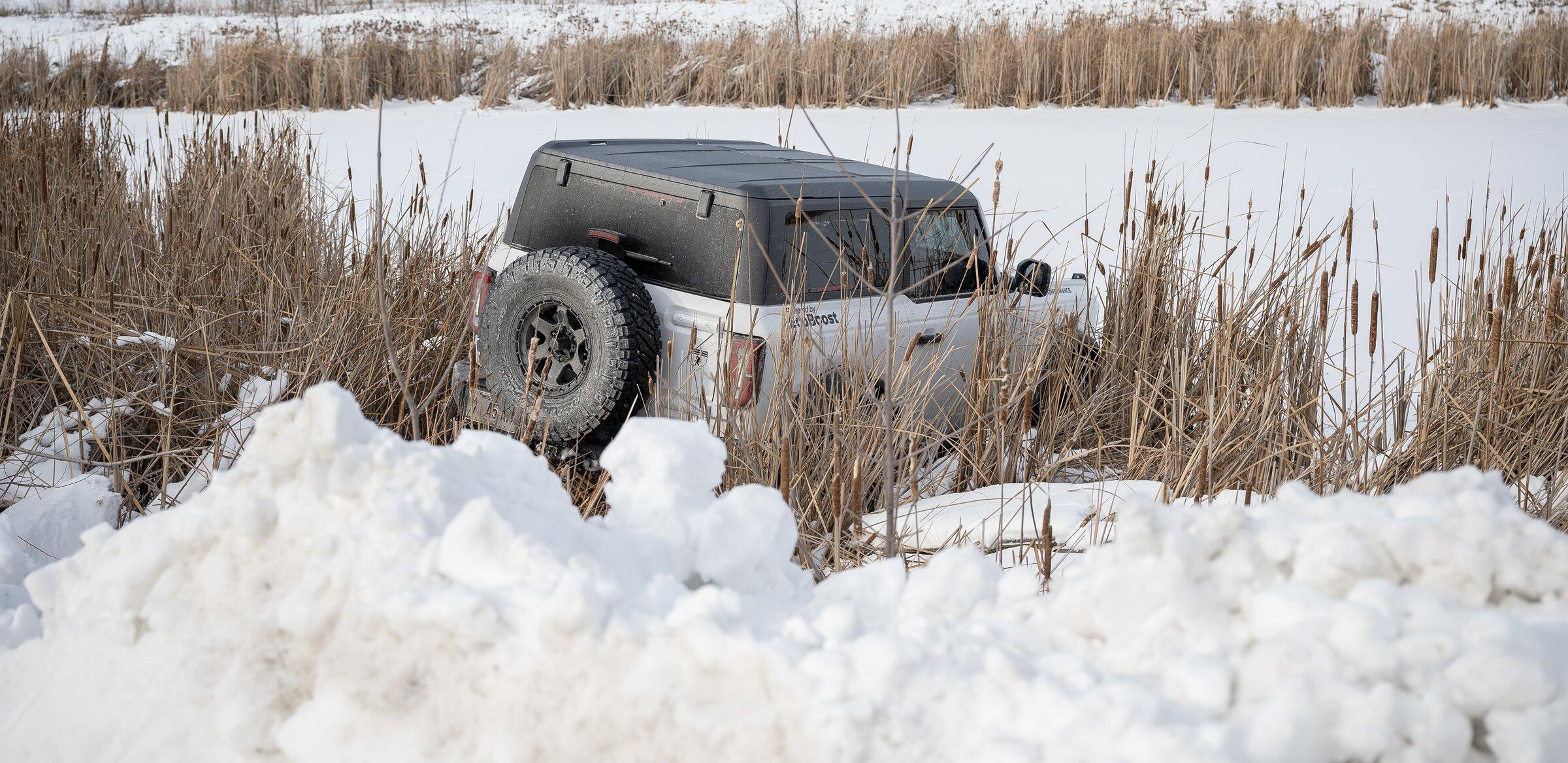 Ford Bronco 🚨 21' Bronco on ICE: Warn Winch to the Rescue🚨 580031CD-677C-4287-95F2-638330371101