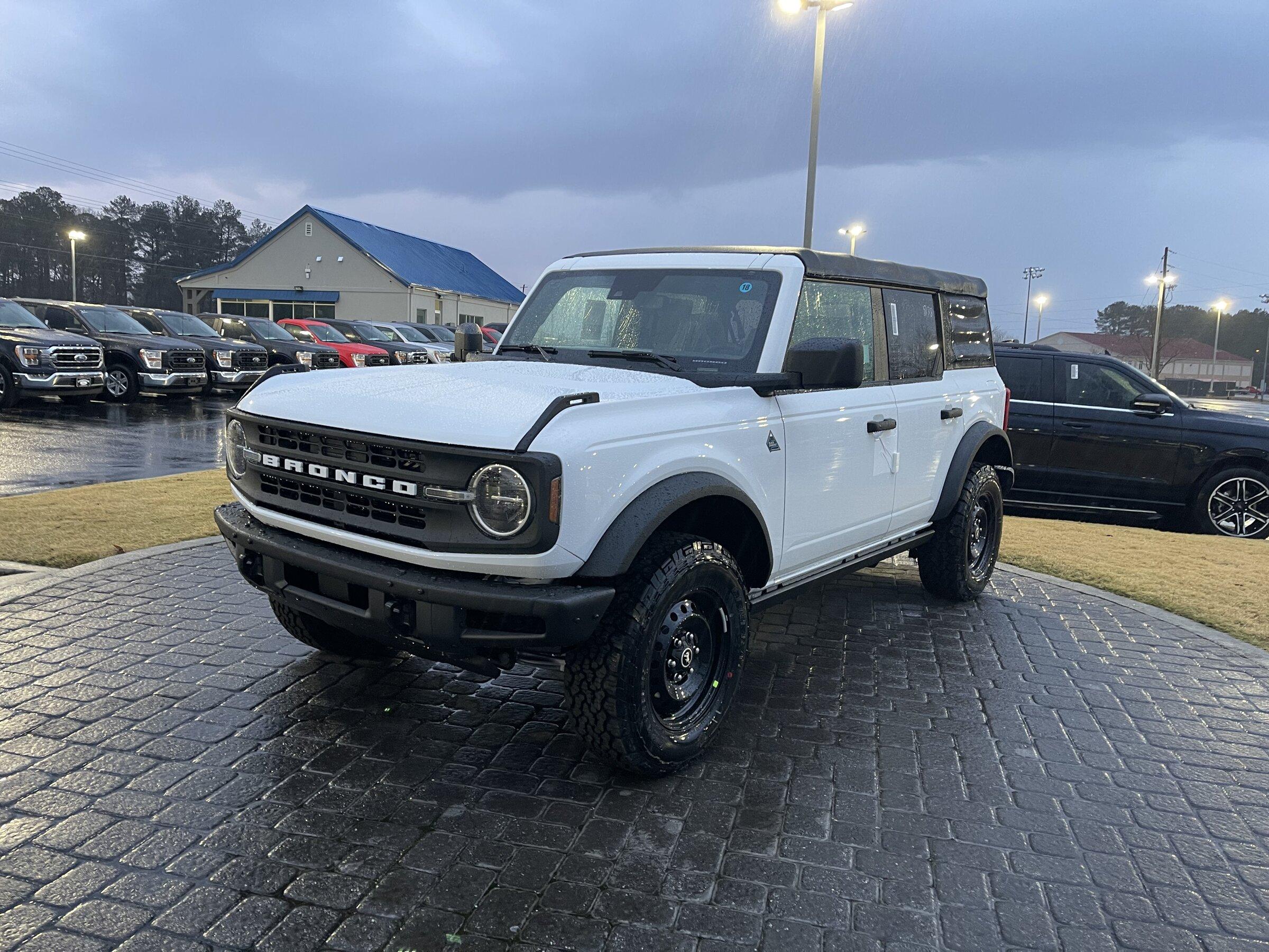 Ford Bronco It’s here!!! DF84D8A6-EE4B-4C14-9072-8243FCA275A9
