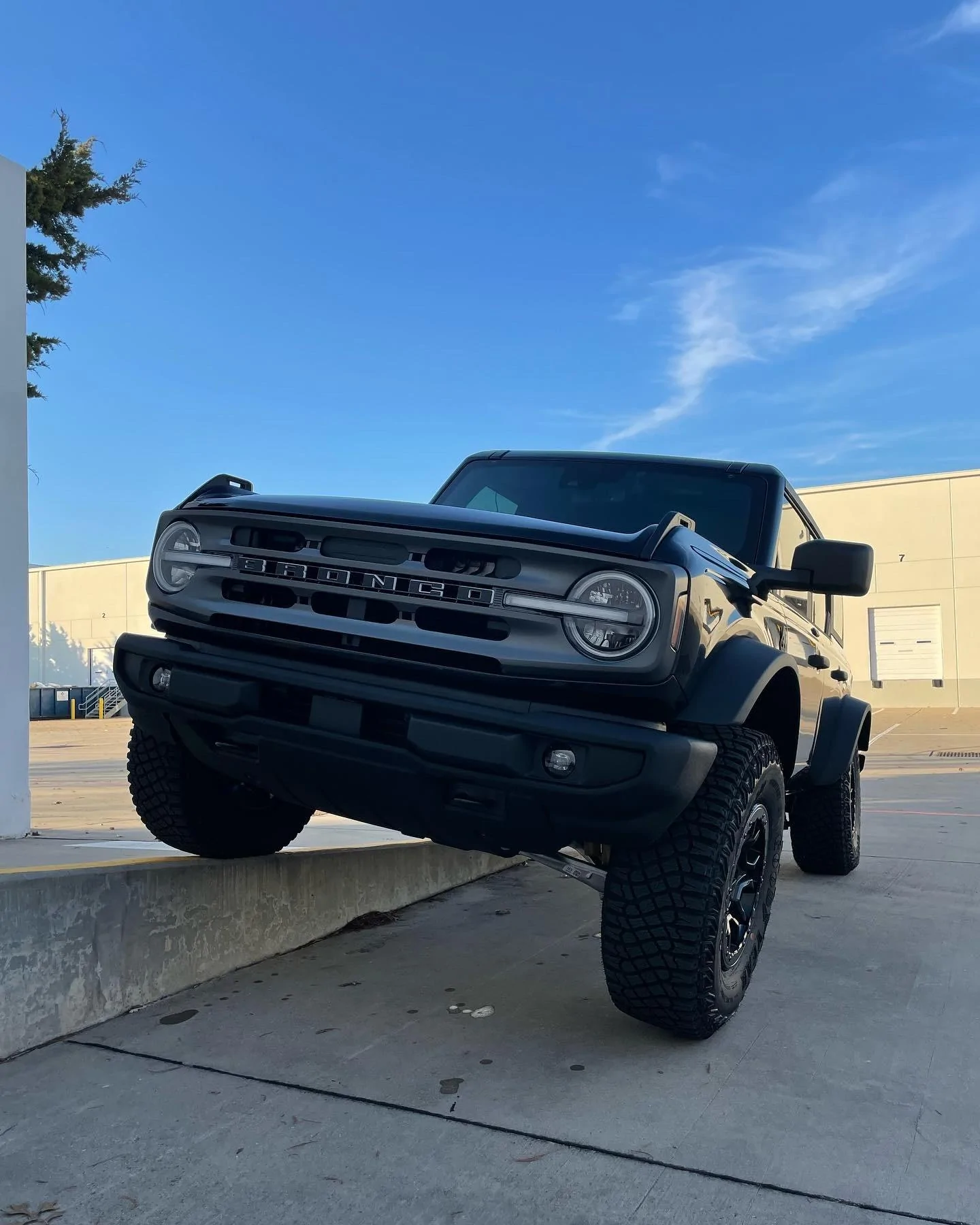 Ford Bronco SHADOW BLACK Bronco Club 279DE4A3-2A99-4C0B-B255-1CB296C41982