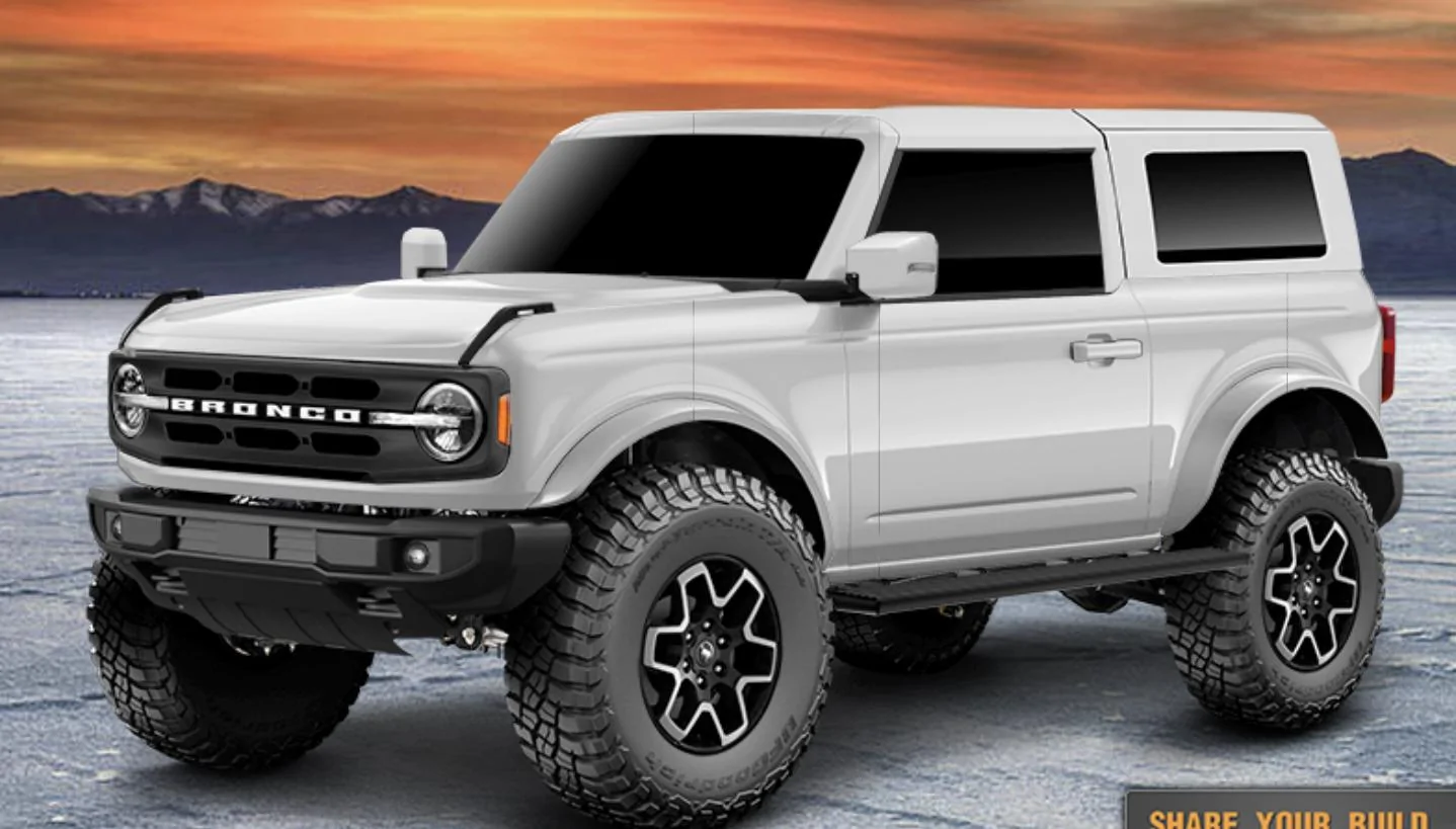 Ford Bronco The Great White Bronco 596045C5-A039-4CF9-9CCA-8BDAFBAFD43C