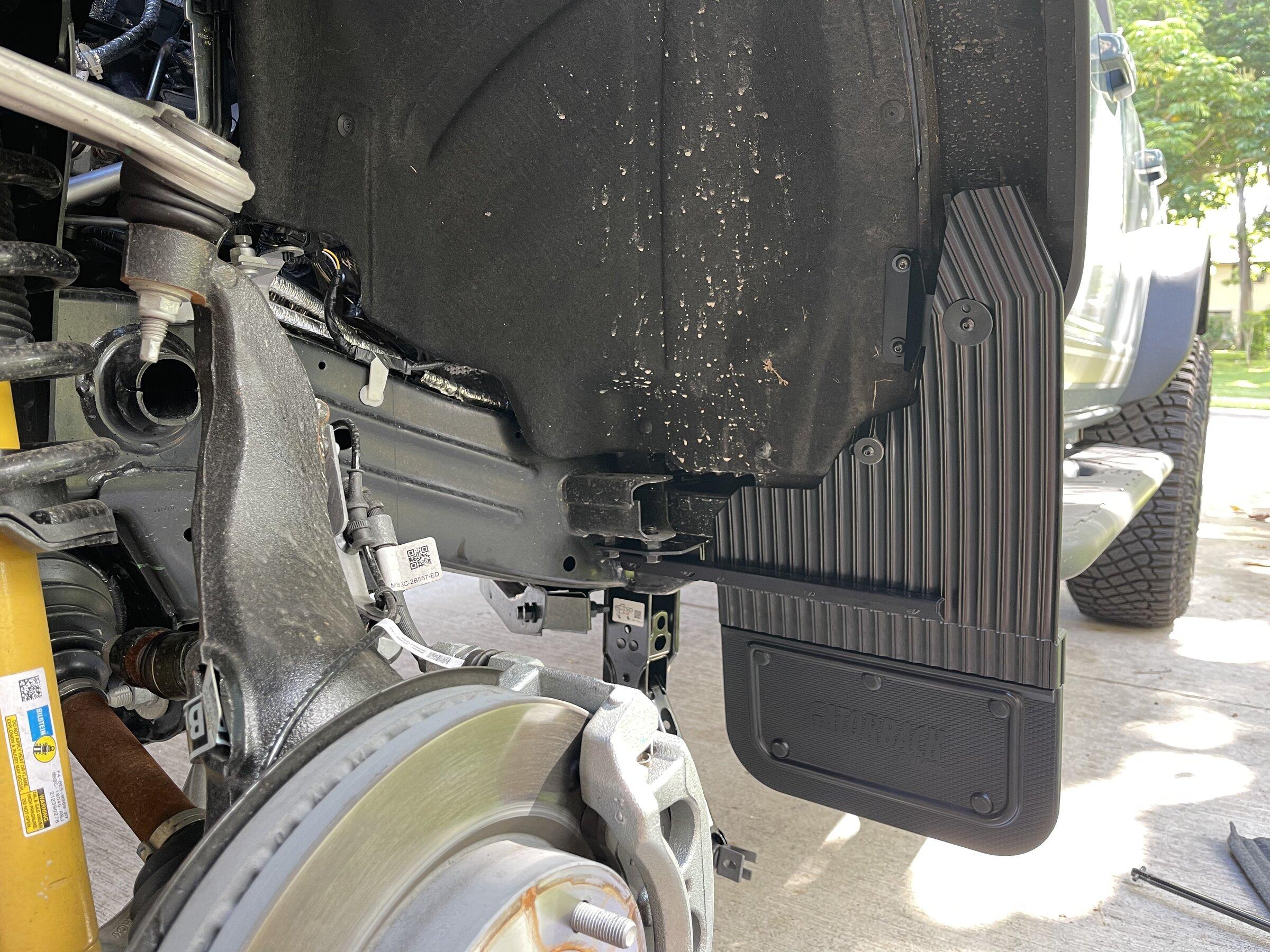Ford Bronco Gator Back Mud Flaps Compatible with 4WP Running Boards? (UPDATED - YES!) CCC7E5F5-4F31-4FD0-BD34-81810C98F65E