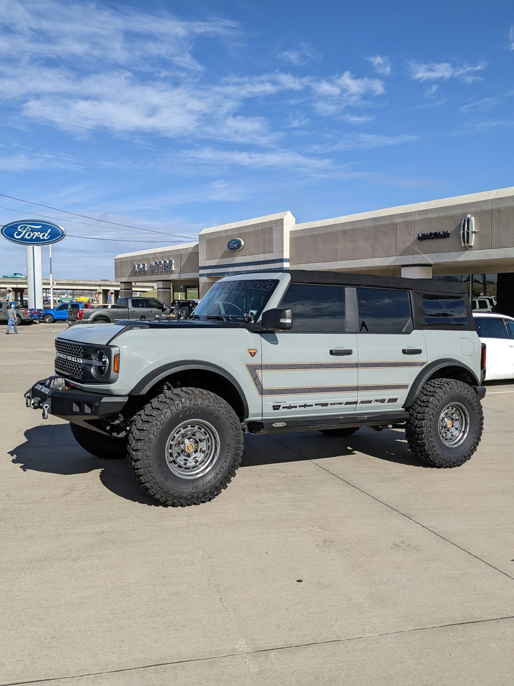 Ford Bronco 37"s with 2.3L manual? PXL_20211230_185500172