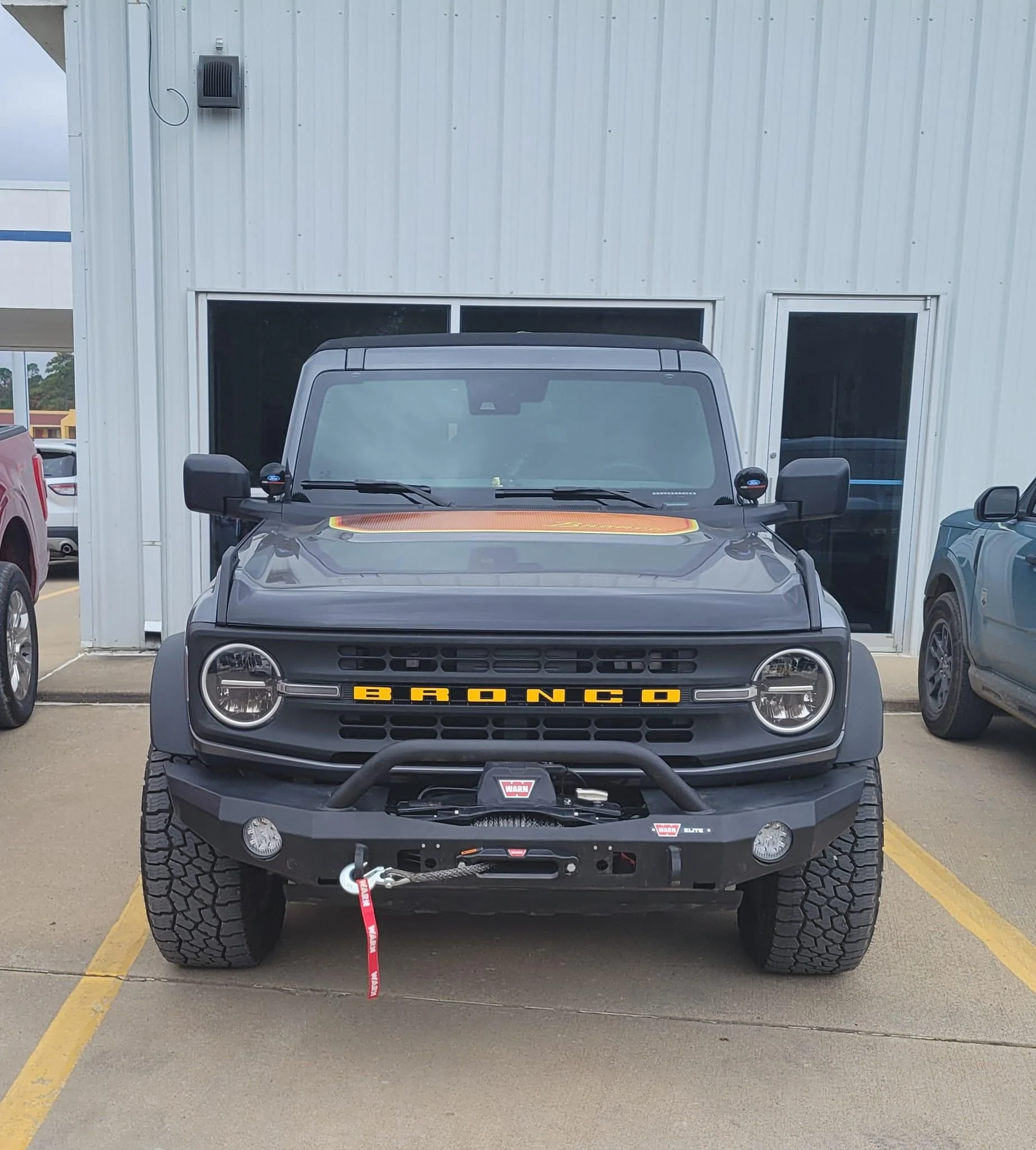Ford Bronco CARBONIZED GRAY Bronco Club 271534625_5163029670398525_4350096426165427923_n
