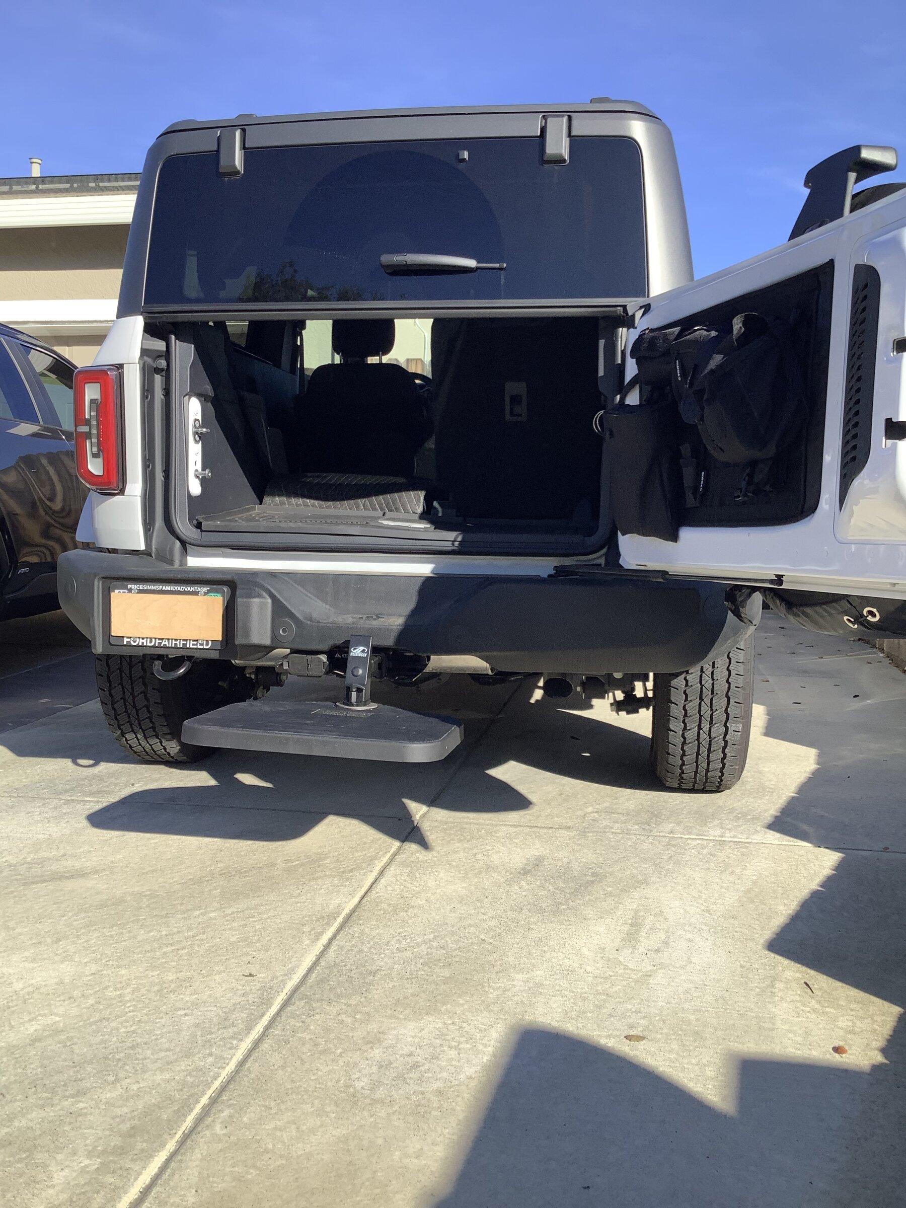 Ford Bronco Dogs Getting In and Out C2422F7D-04F9-47DC-B260-4AC95266BEF9