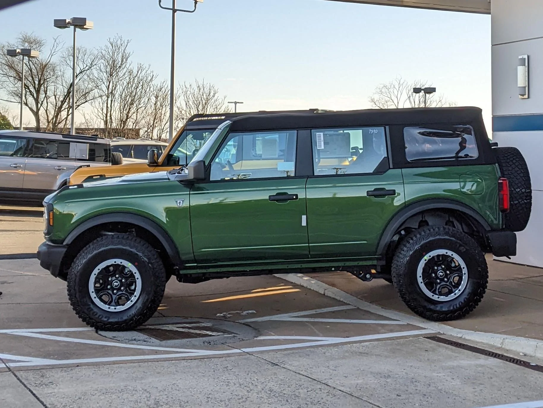 Ford Bronco ERUPTION GREEN Bronco Club PXL_20220110_190913351