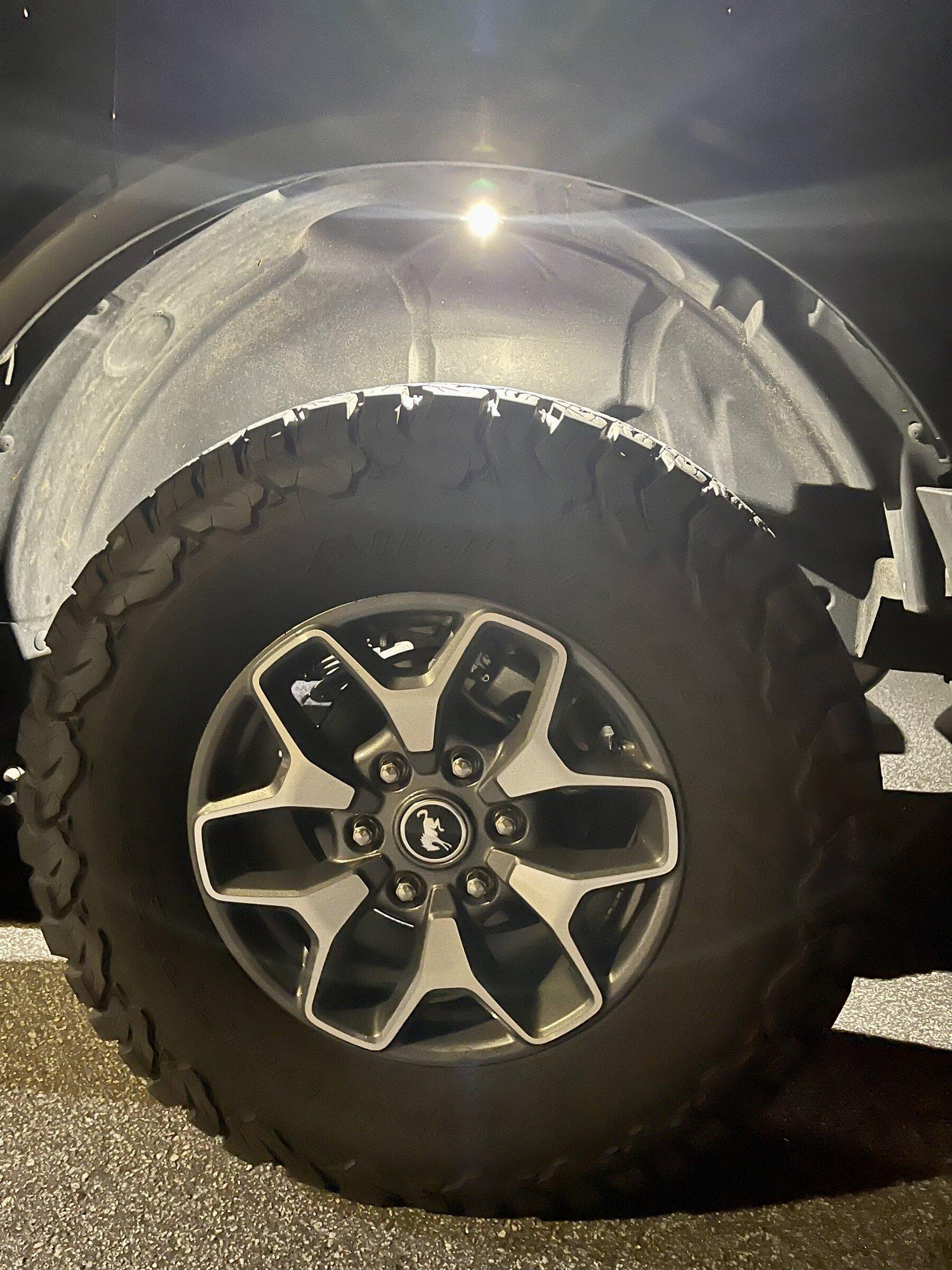 Ford Bronco RIGID ROCK LIGHTS 05C06835-35F5-498C-9085-D5E28346175B