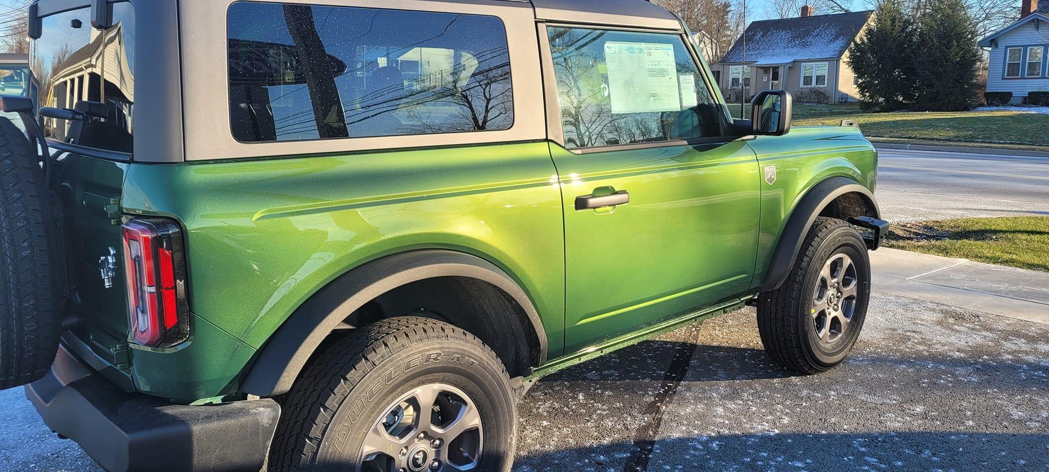 Ford Bronco ERUPTION GREEN Bronco Club Eruption Green Ford Bronco 2-Door Soft Top 5